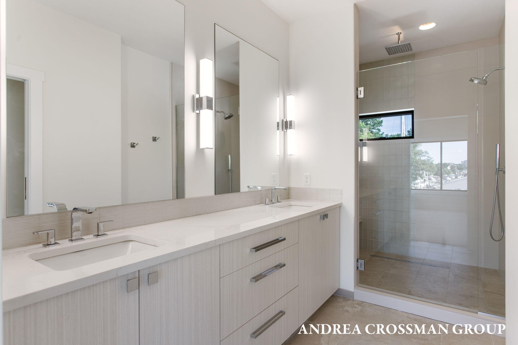 1 N Bailey Avenue, 2