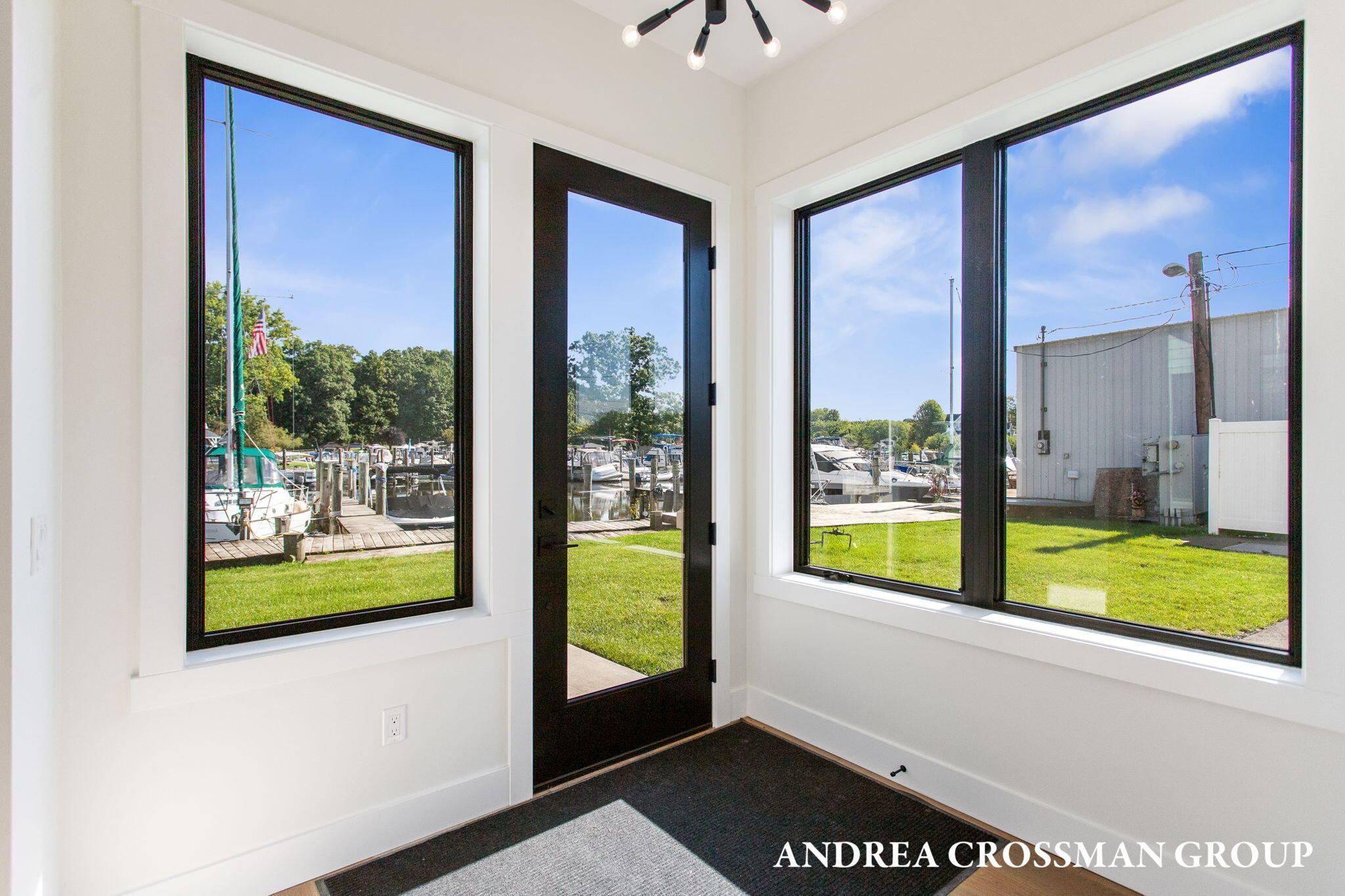 1 N Bailey Avenue, 2