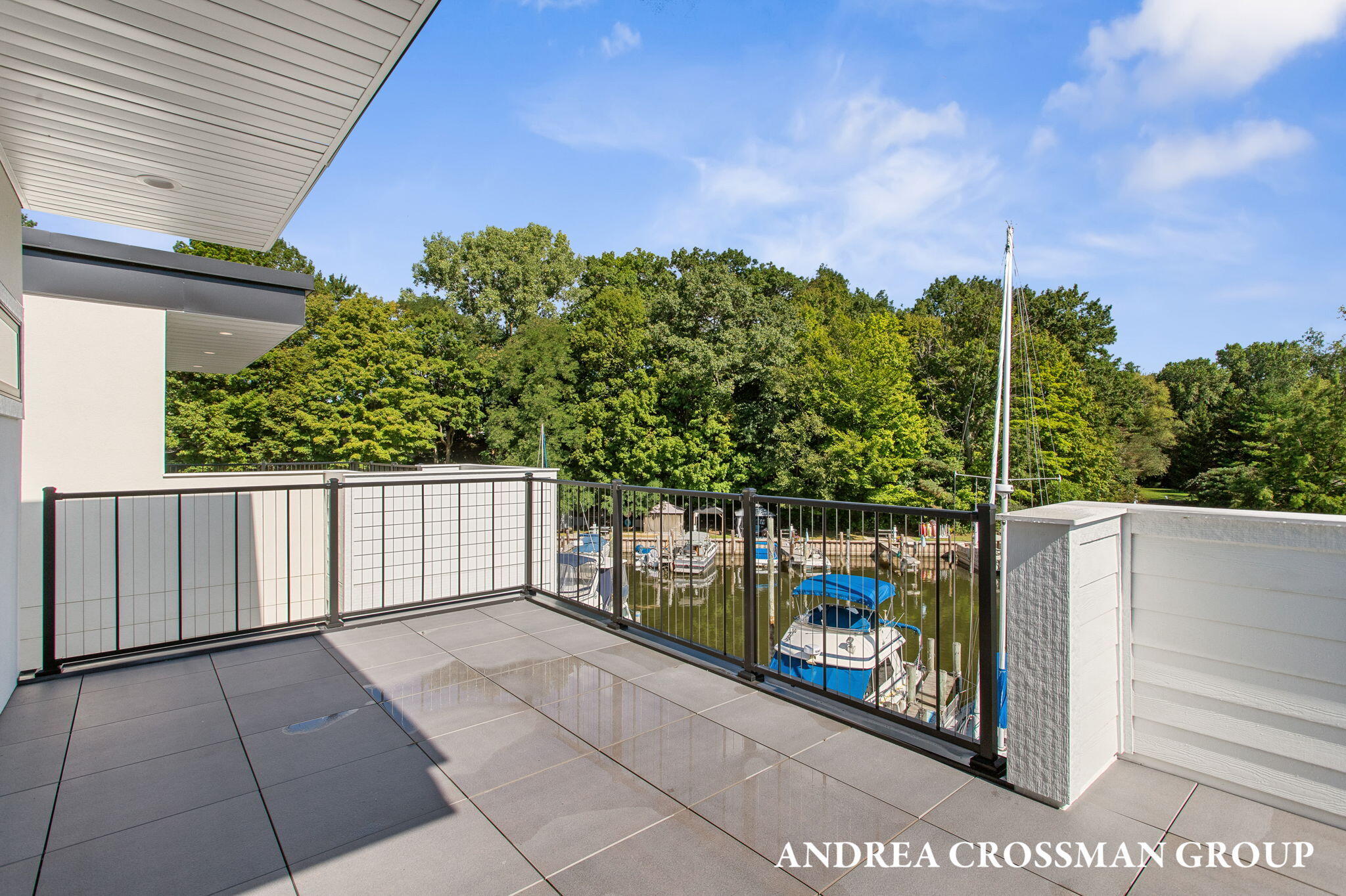 1 N Bailey Avenue, 2