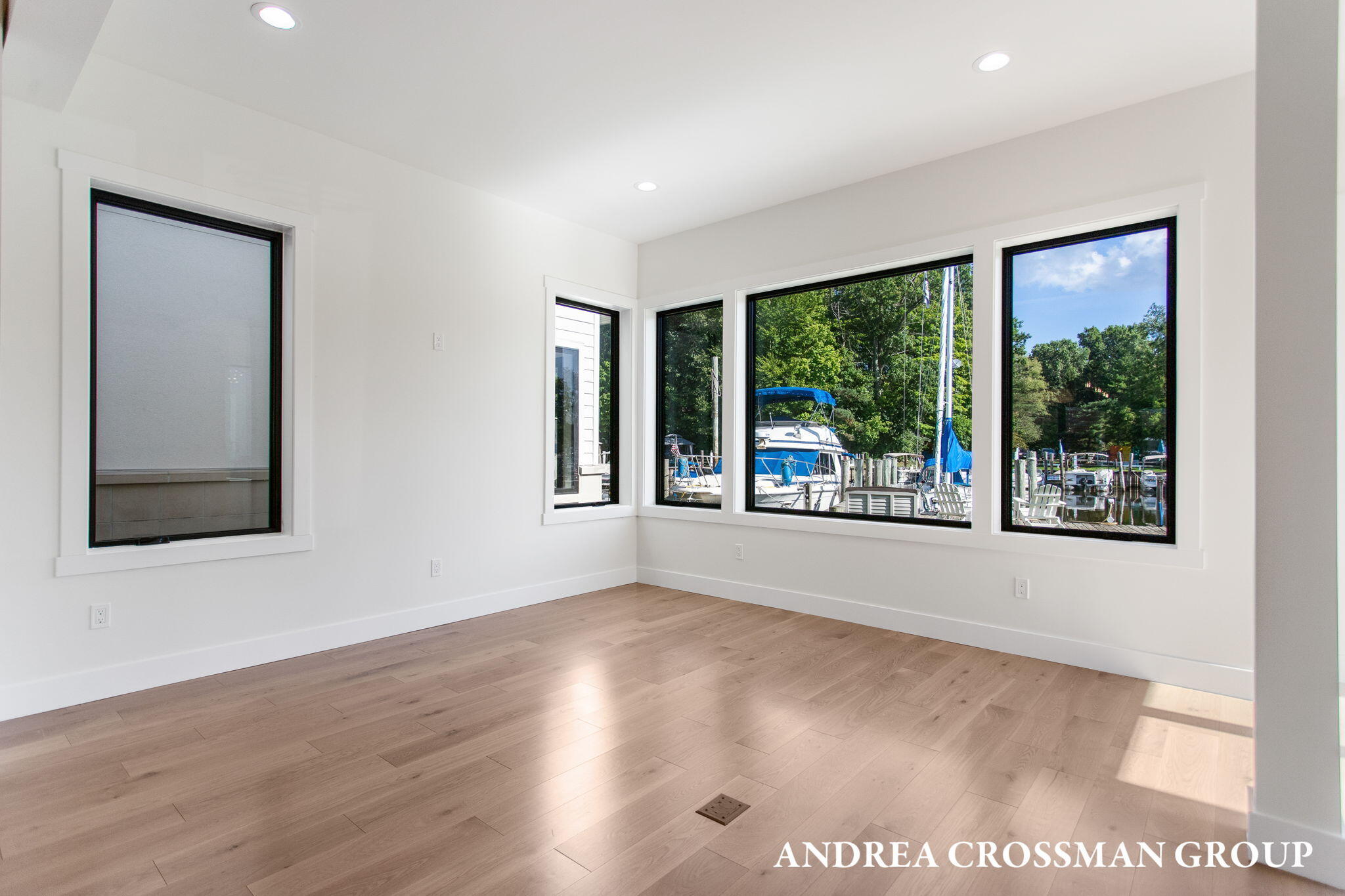 1 N Bailey Avenue, 2