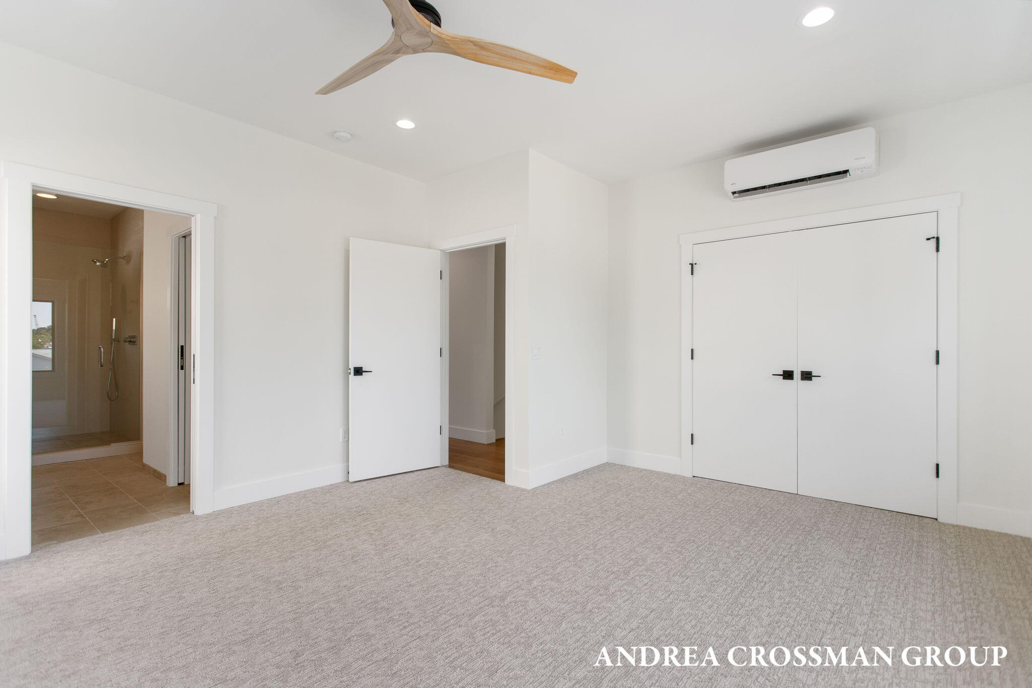 1 N Bailey Avenue, 2