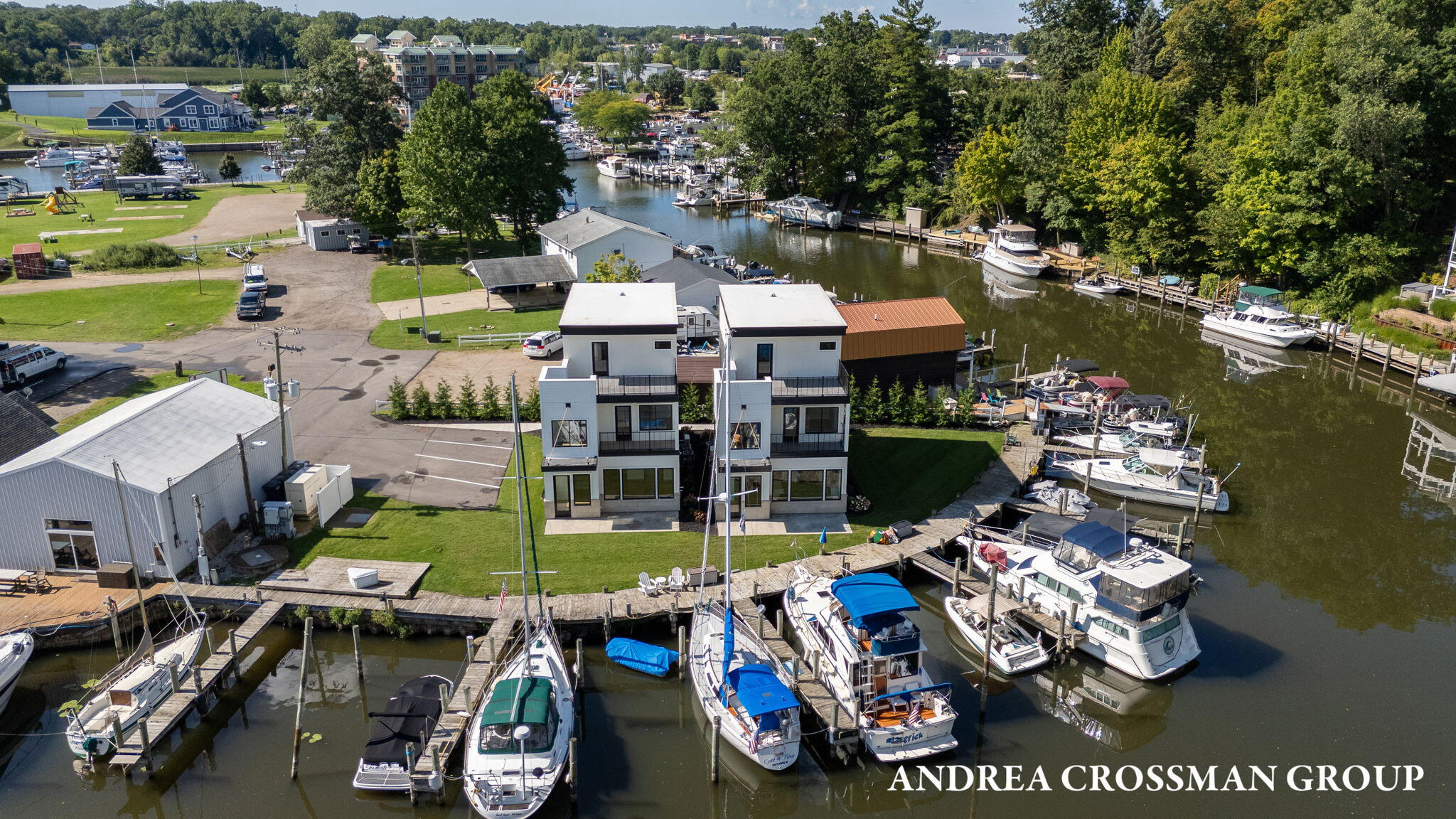 1 N Bailey Avenue, 2