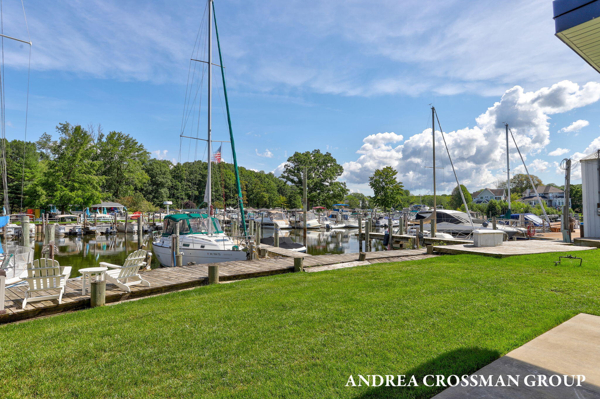 1 N Bailey Avenue, 2