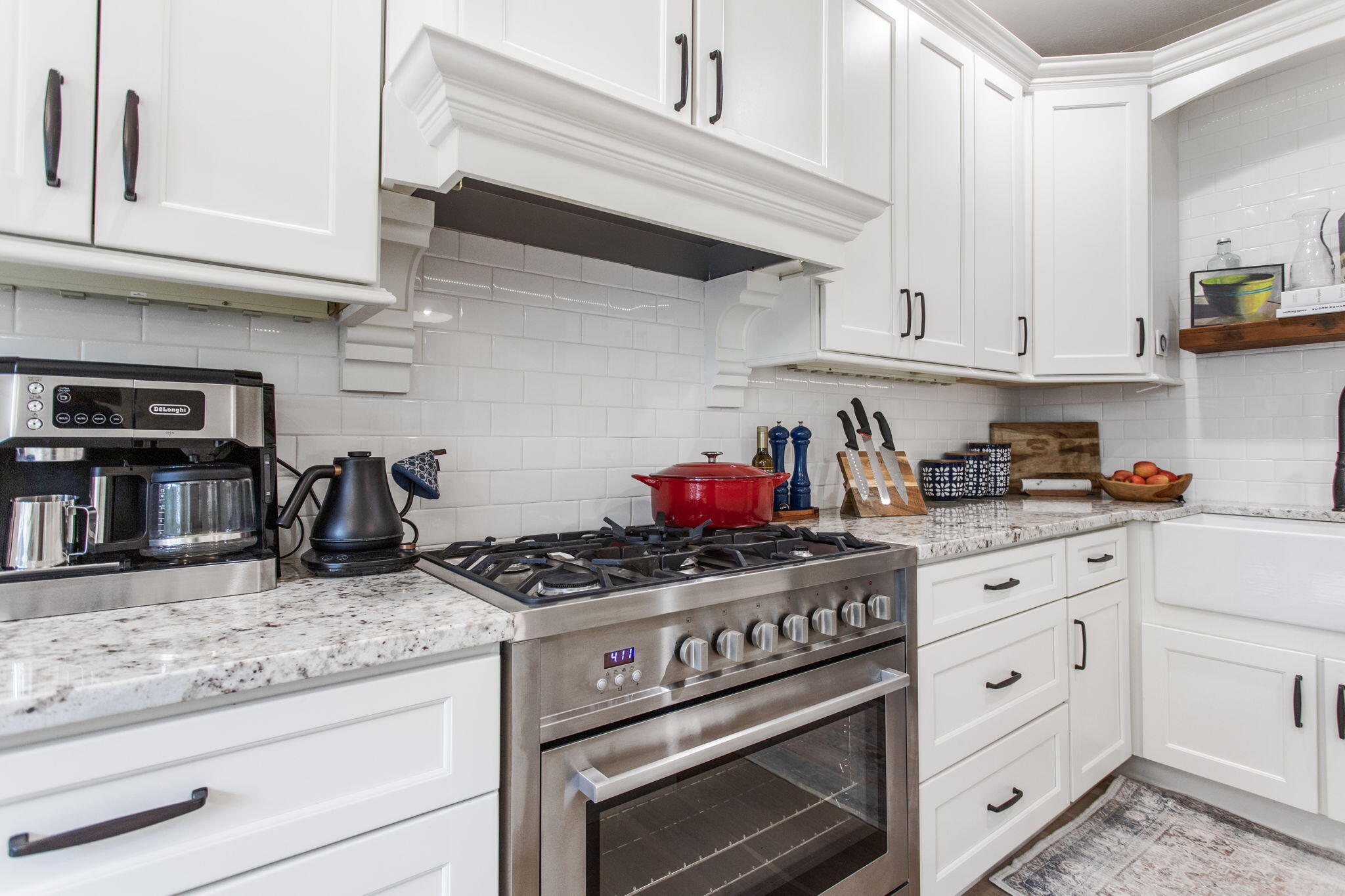 8863 Lakeshore Drive