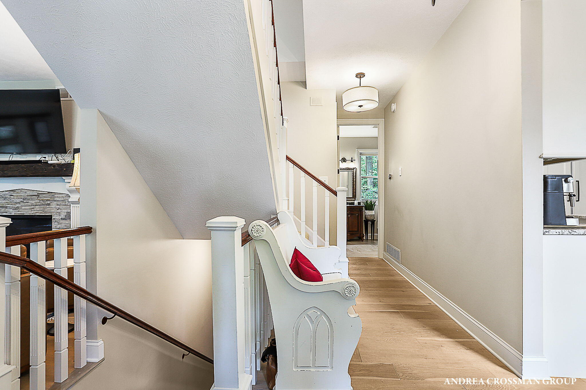 8863 Lakeshore Drive