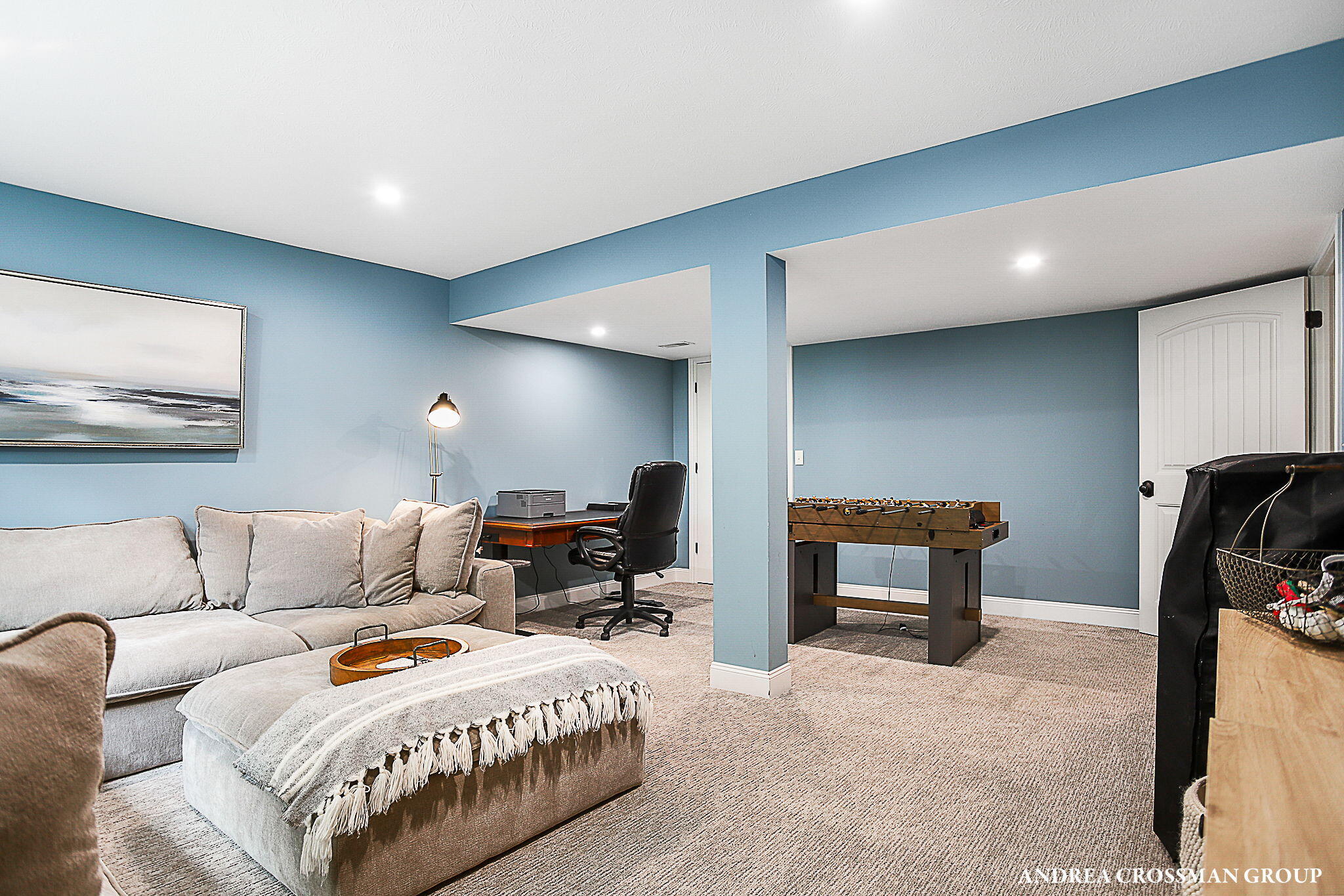 8863 Lakeshore Drive