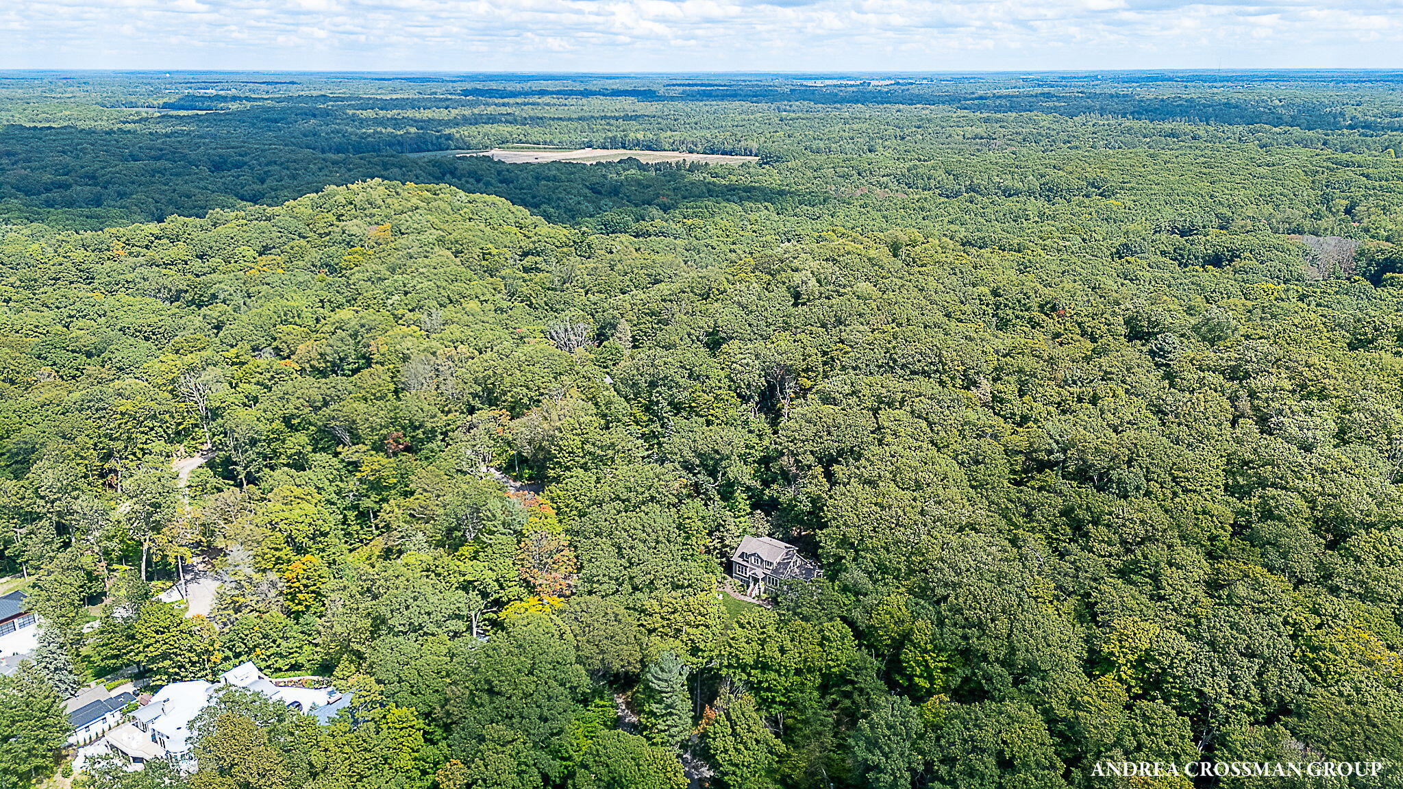 8863 Lakeshore Drive