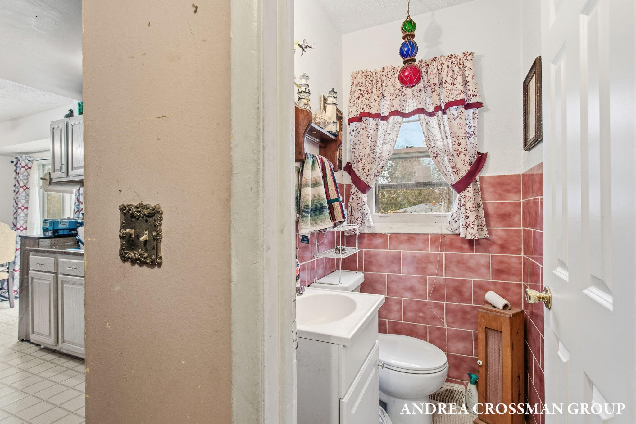 910 N Washington Avenue