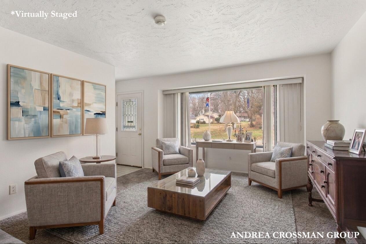 910 N Washington Avenue