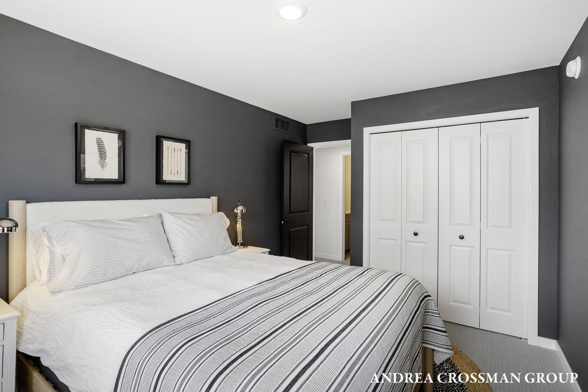 1989 S Shorewood Lane