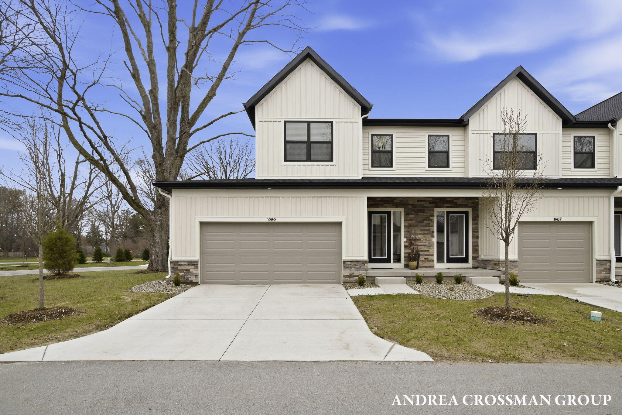 1989 S Shorewood Lane