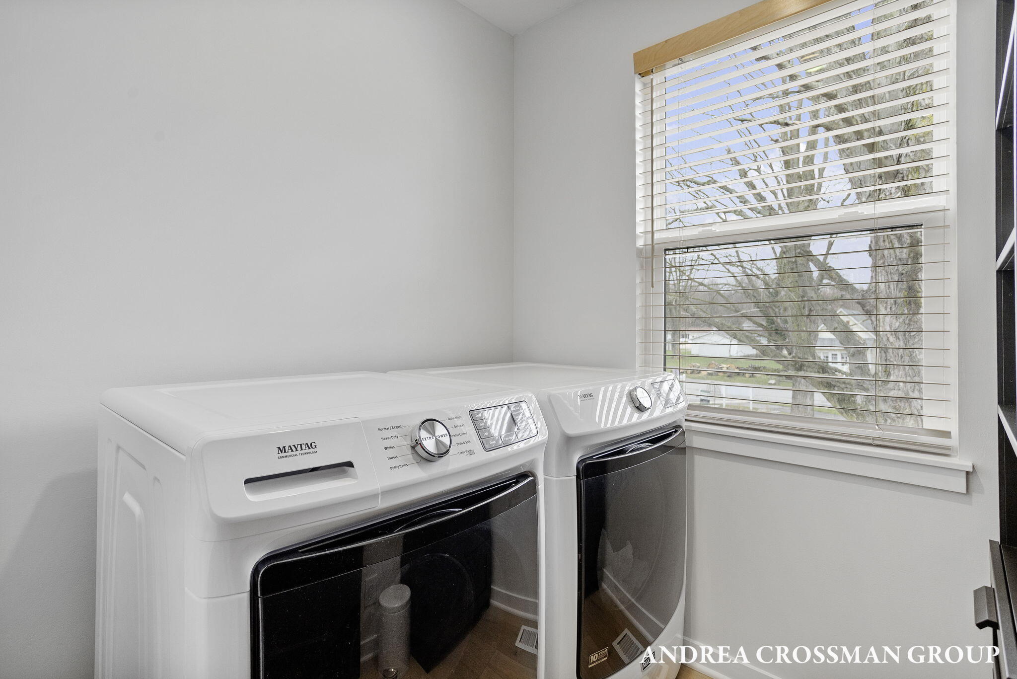 1989 S Shorewood Lane