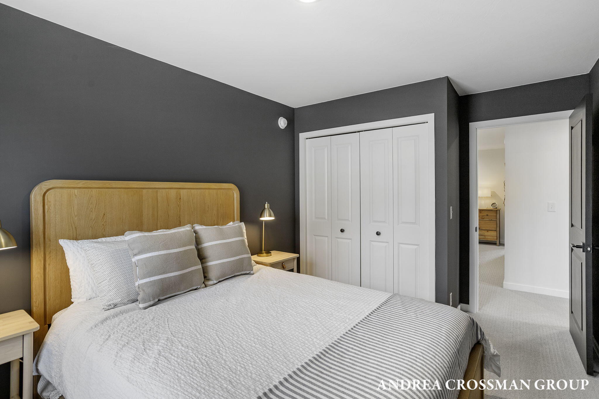 1989 S Shorewood Lane