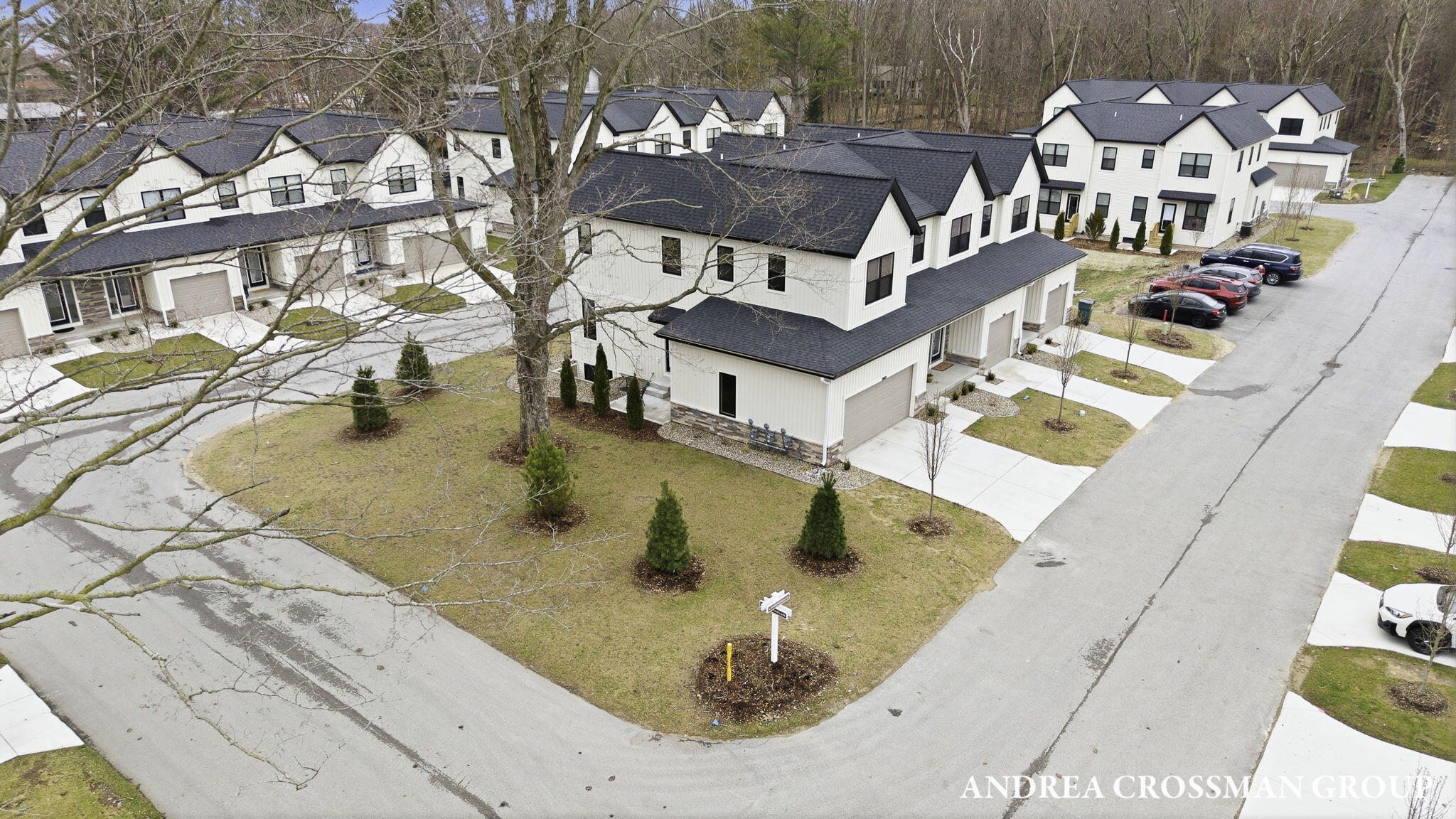 1989 S Shorewood Lane