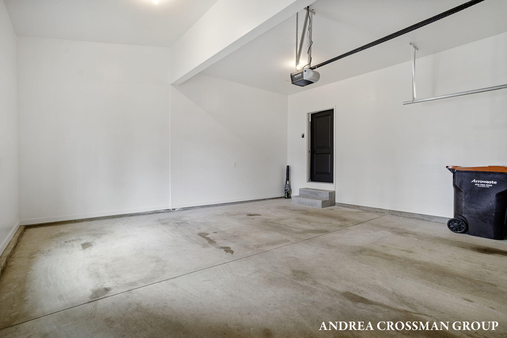 1989 S Shorewood Lane