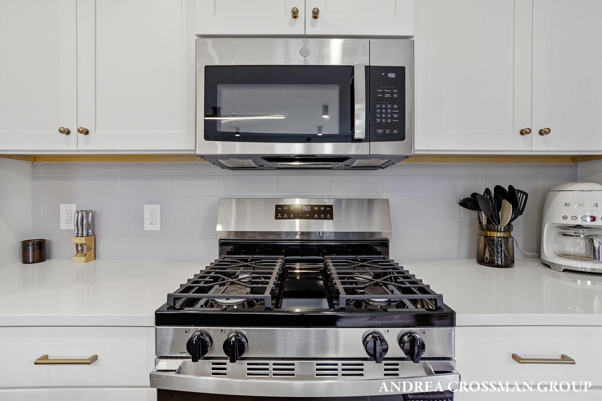 1989 S Shorewood Lane