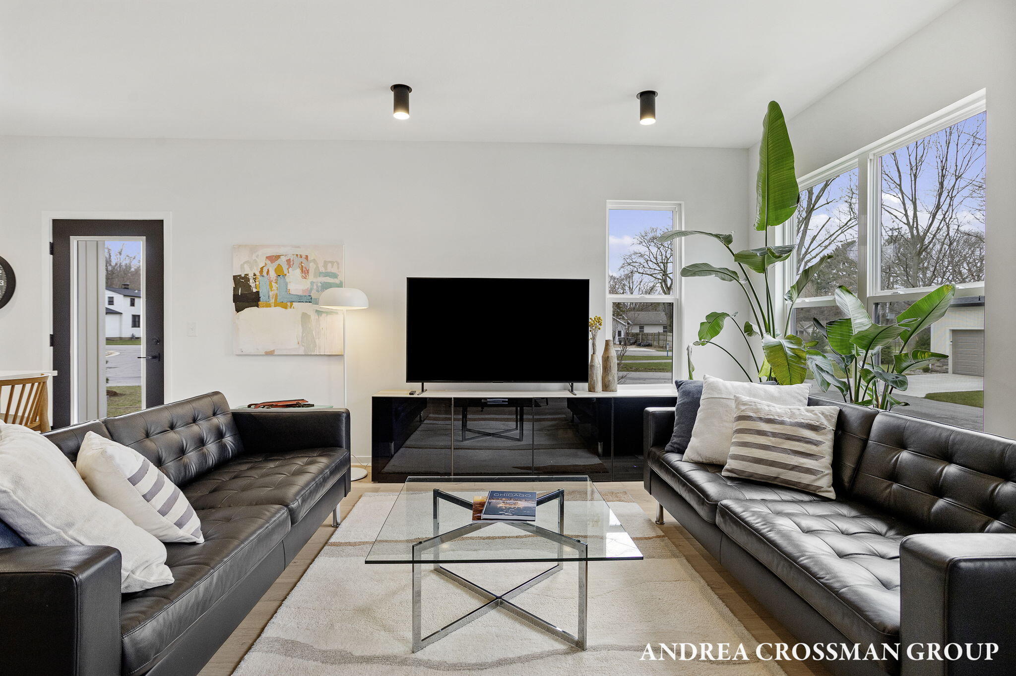 1989 S Shorewood Lane