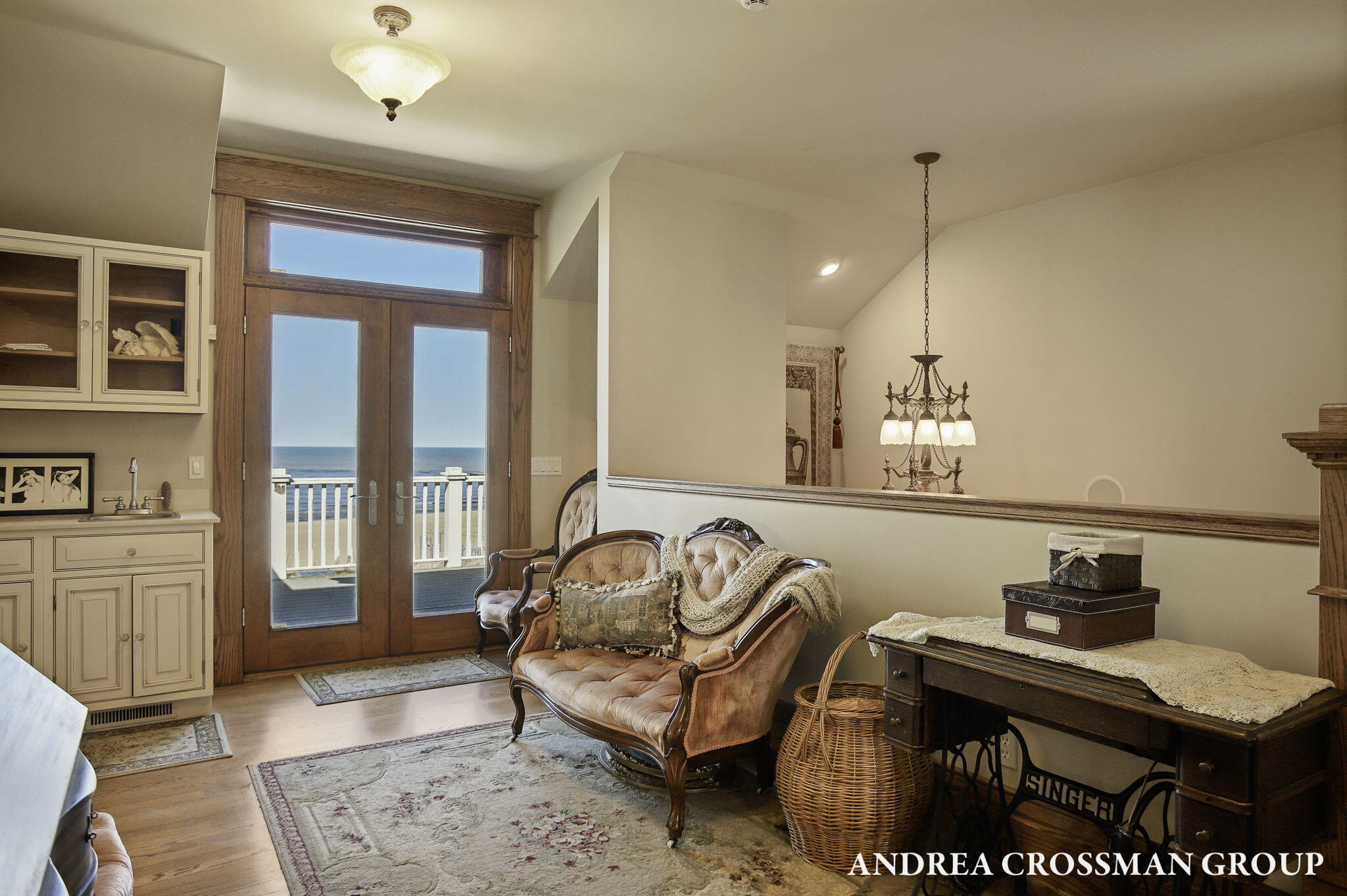 456 Monroe Boulevard