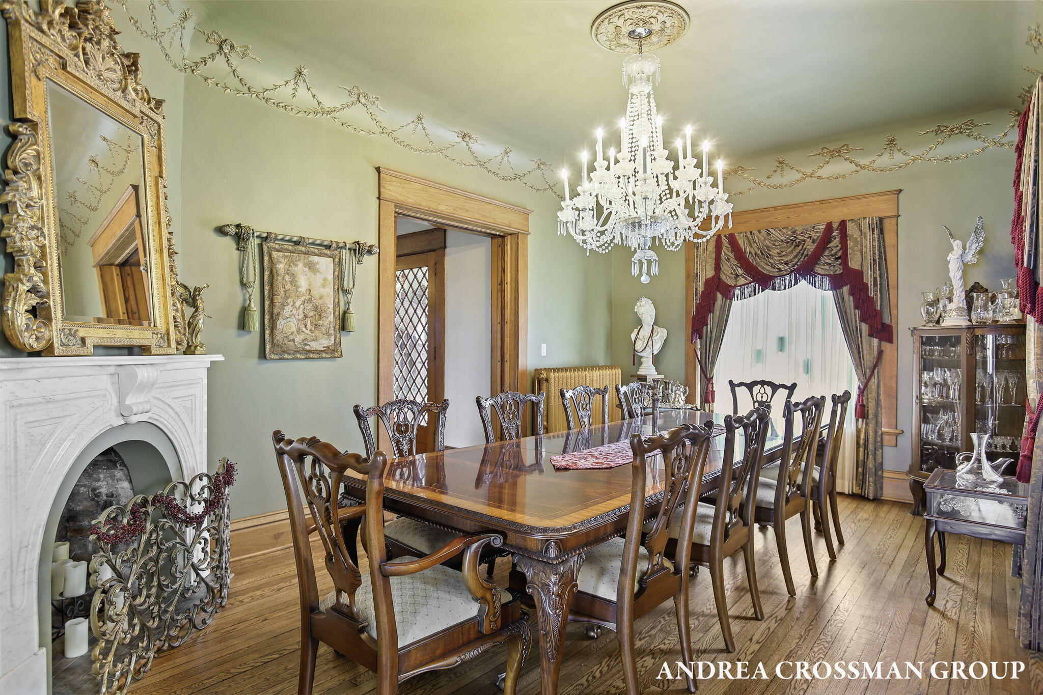 456 Monroe Boulevard