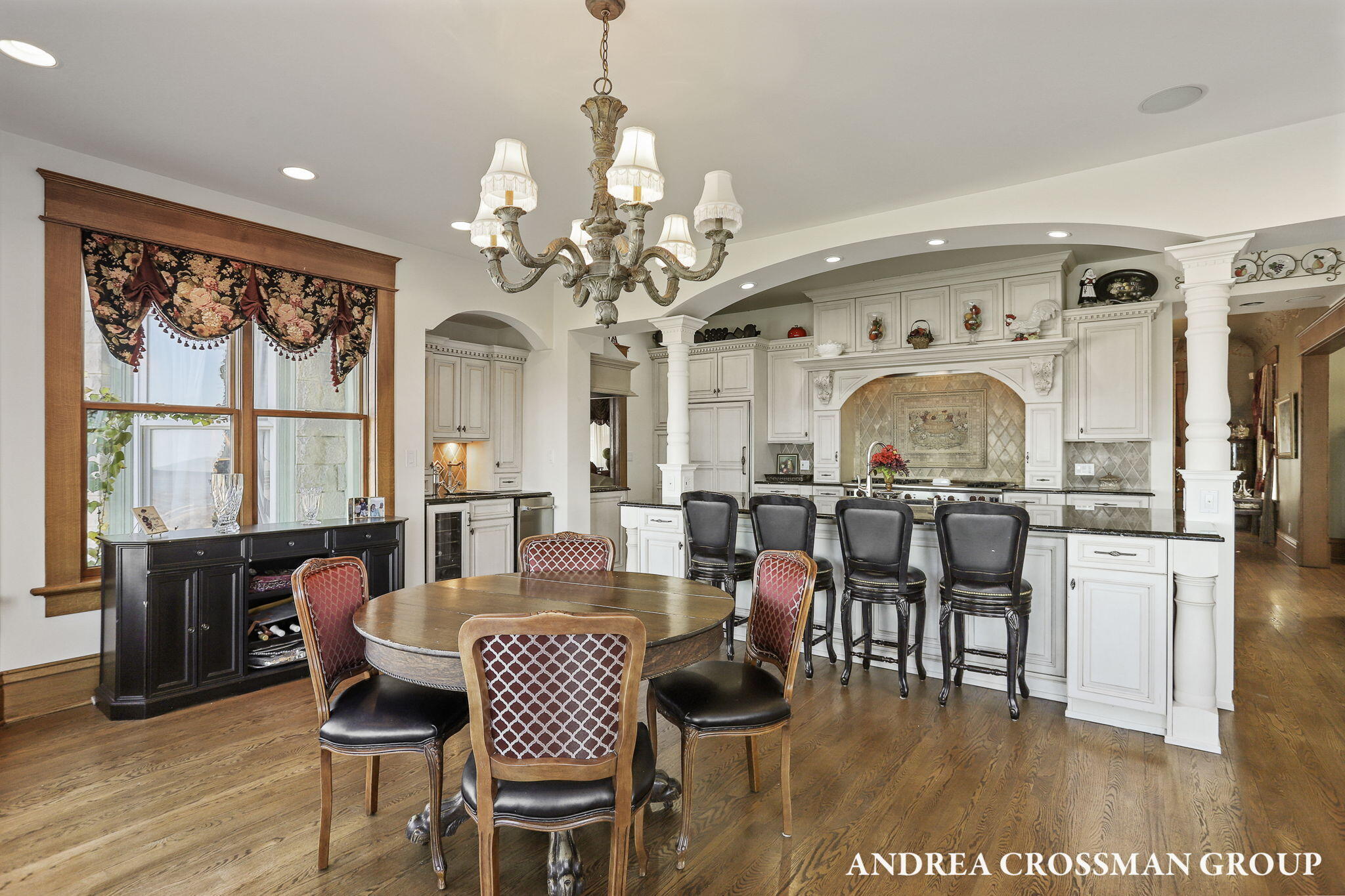 456 Monroe Boulevard