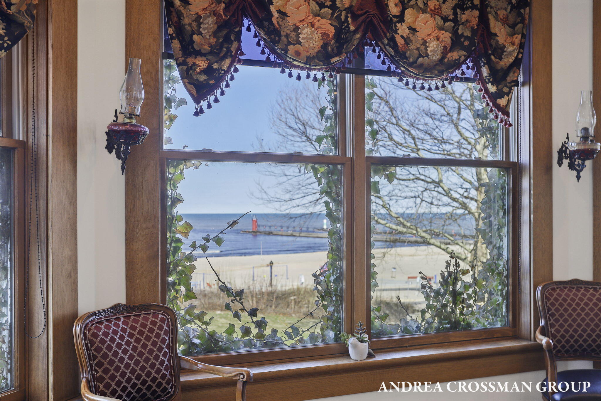 456 Monroe Boulevard