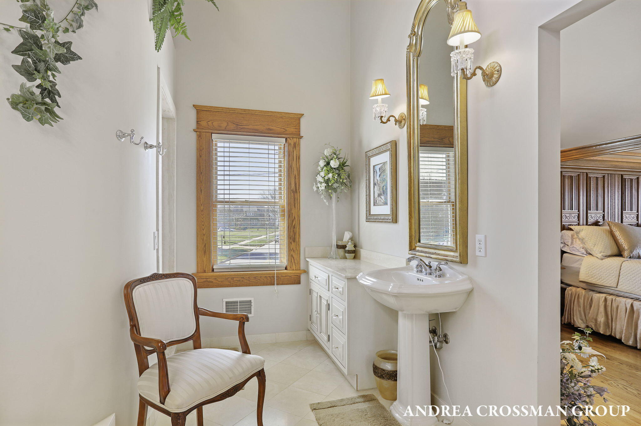 456 Monroe Boulevard