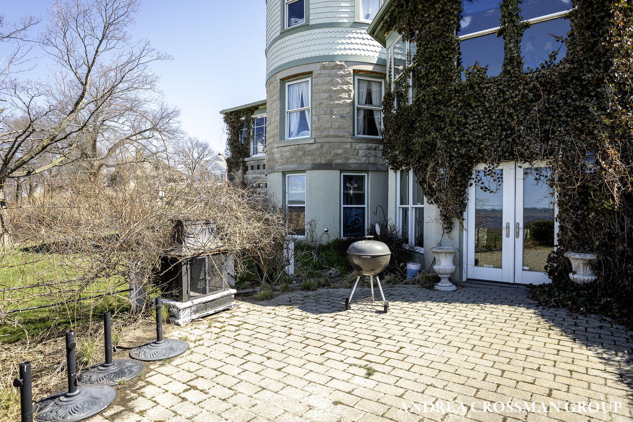 456 Monroe Boulevard