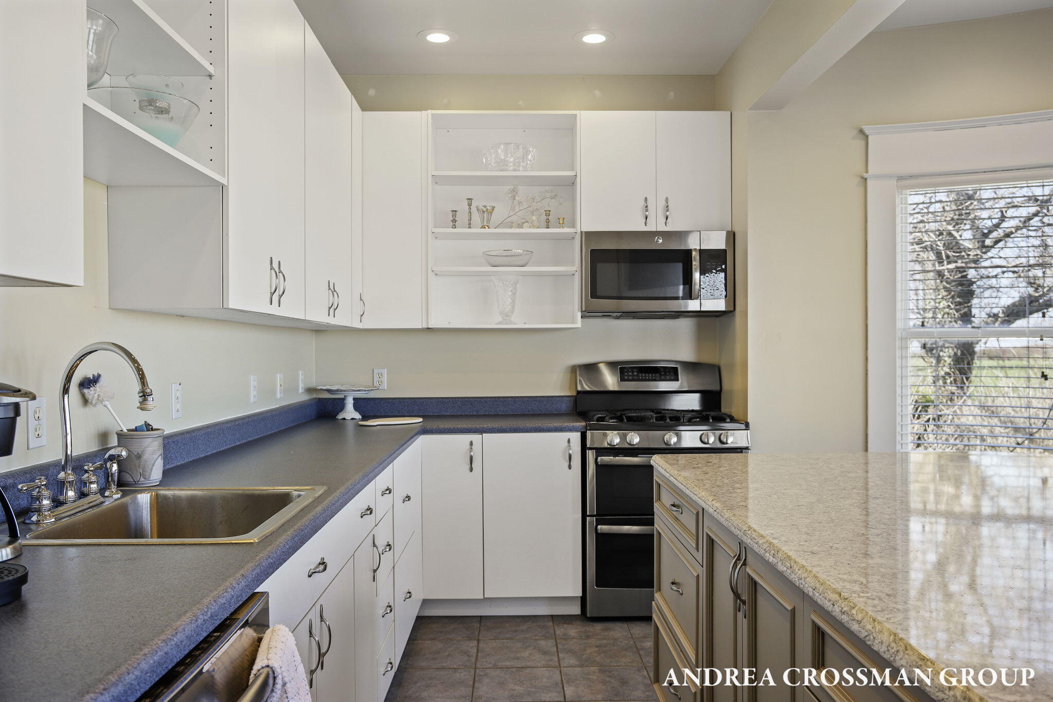 456 Monroe Boulevard