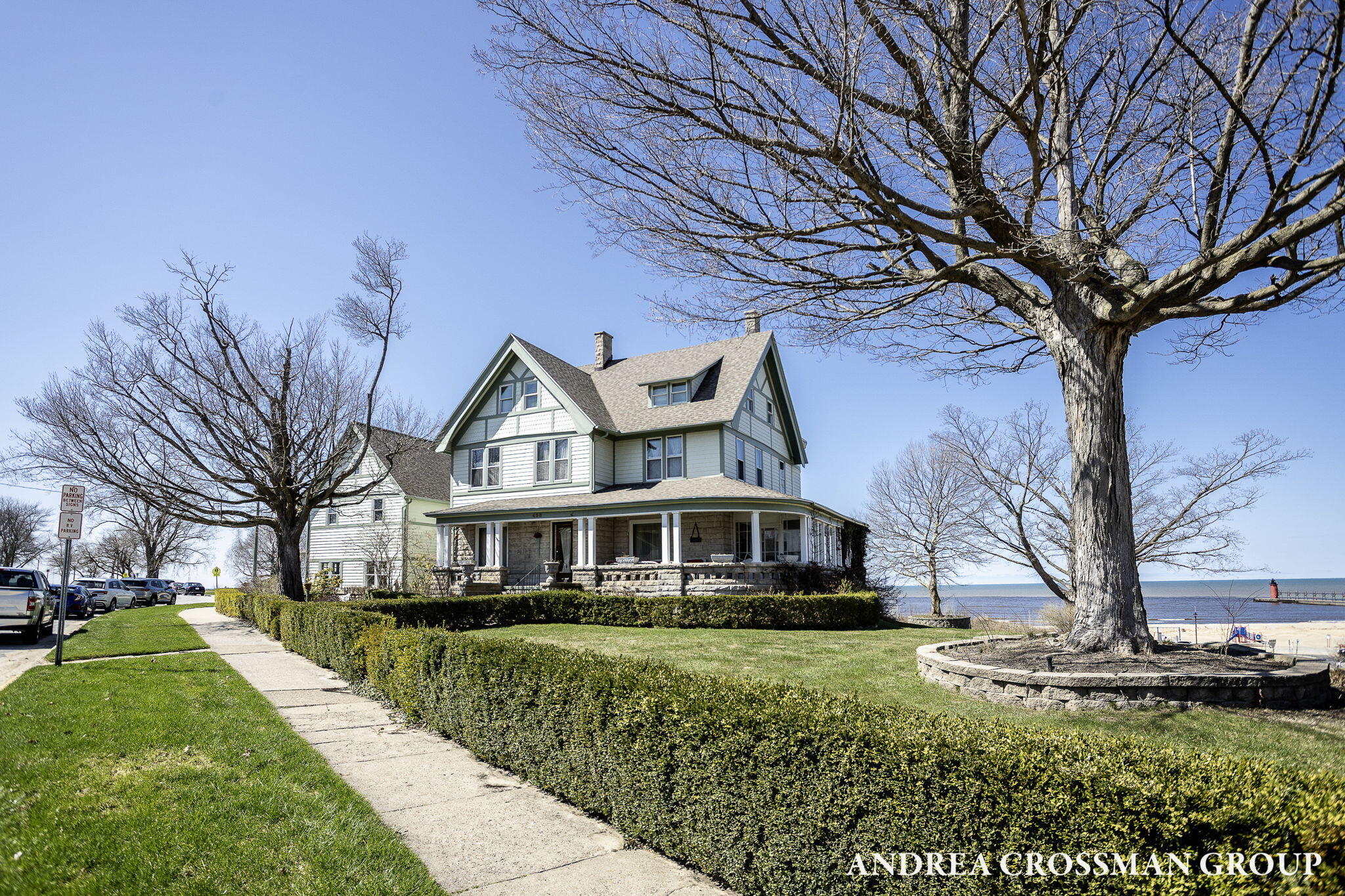 456 Monroe Boulevard