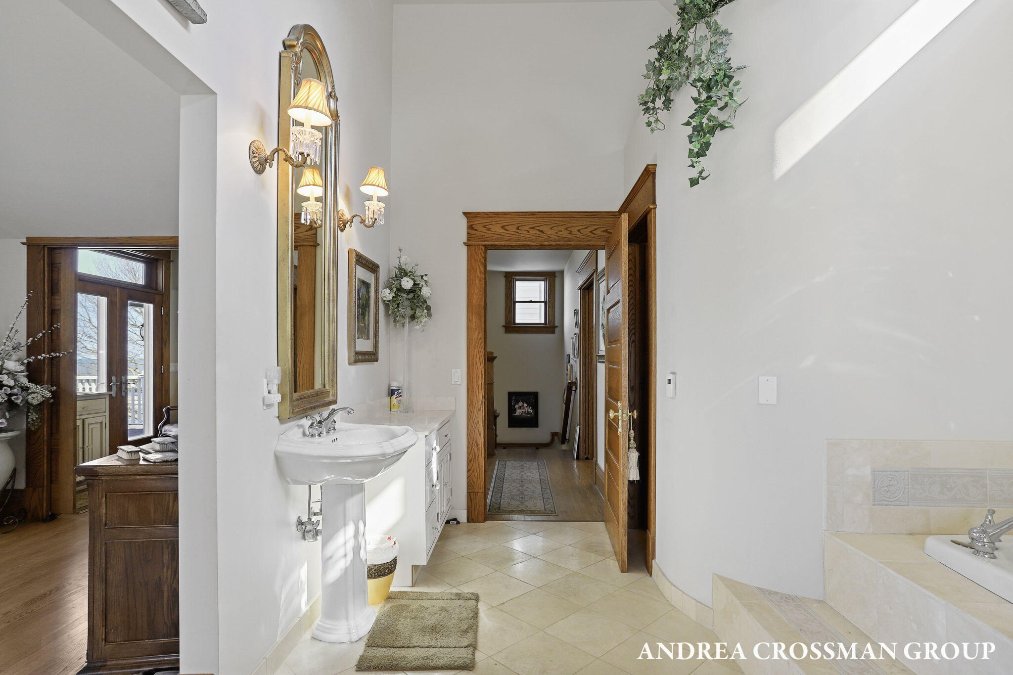 456 Monroe Boulevard