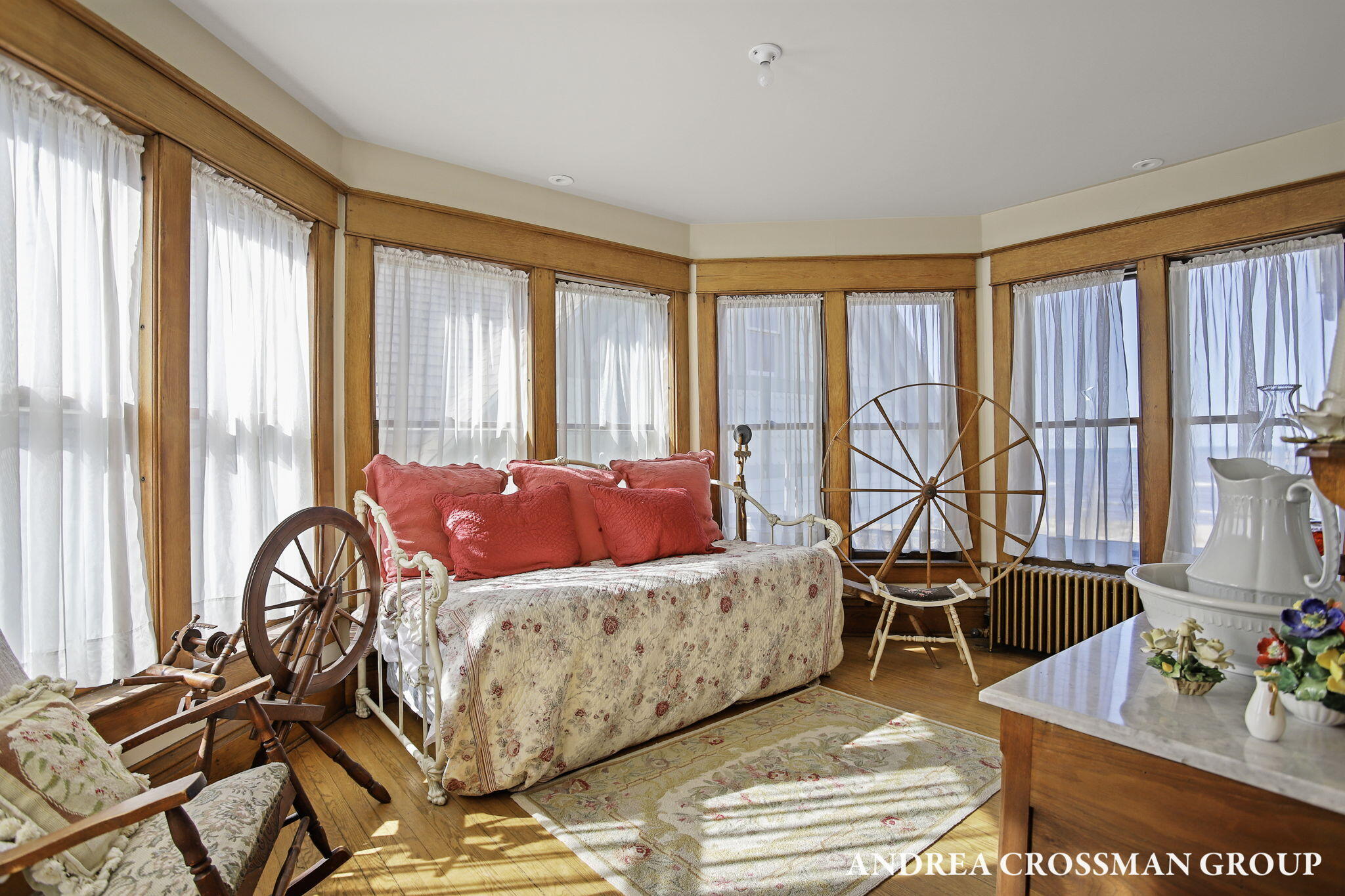 456 Monroe Boulevard