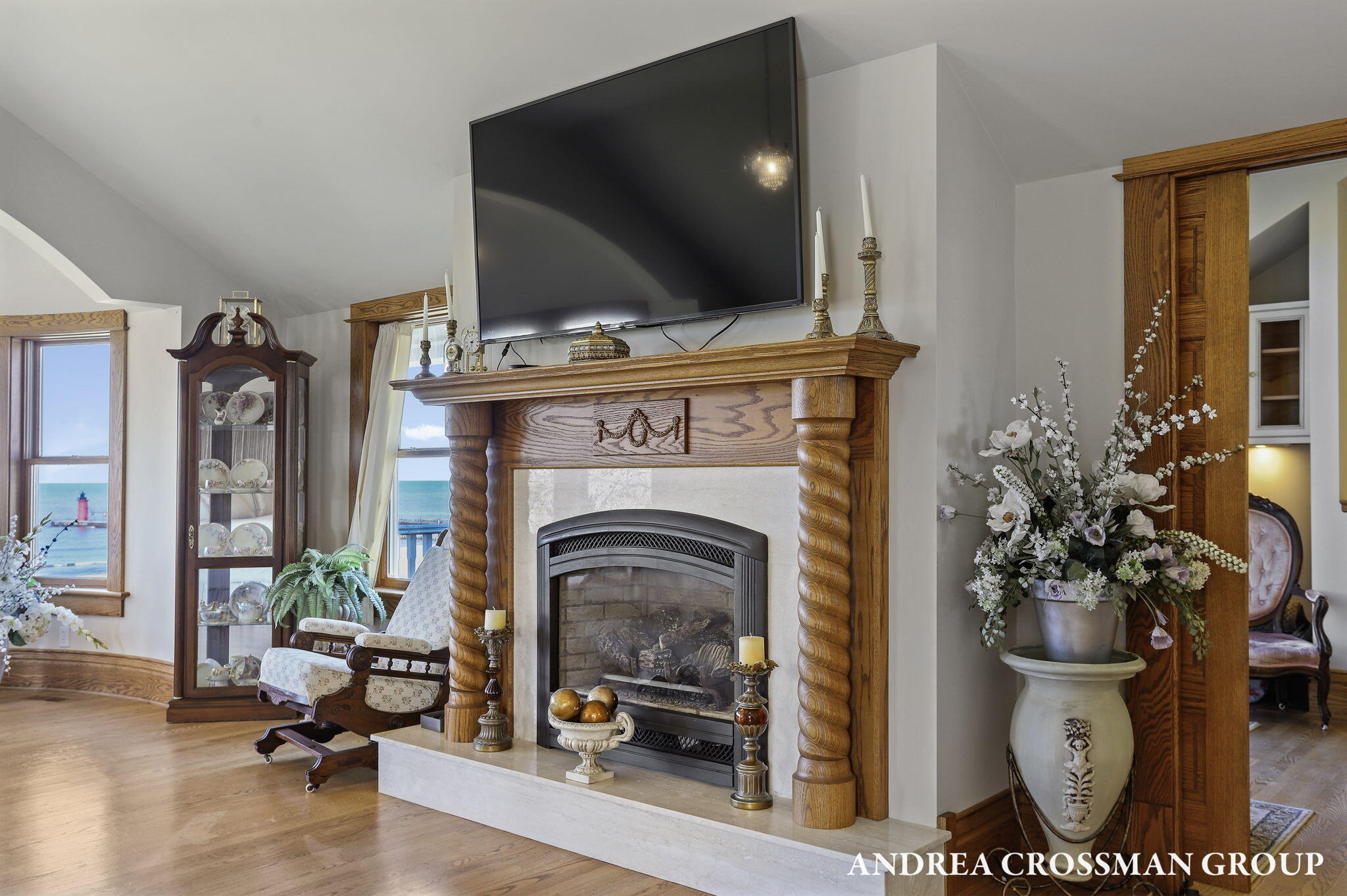 456 Monroe Boulevard