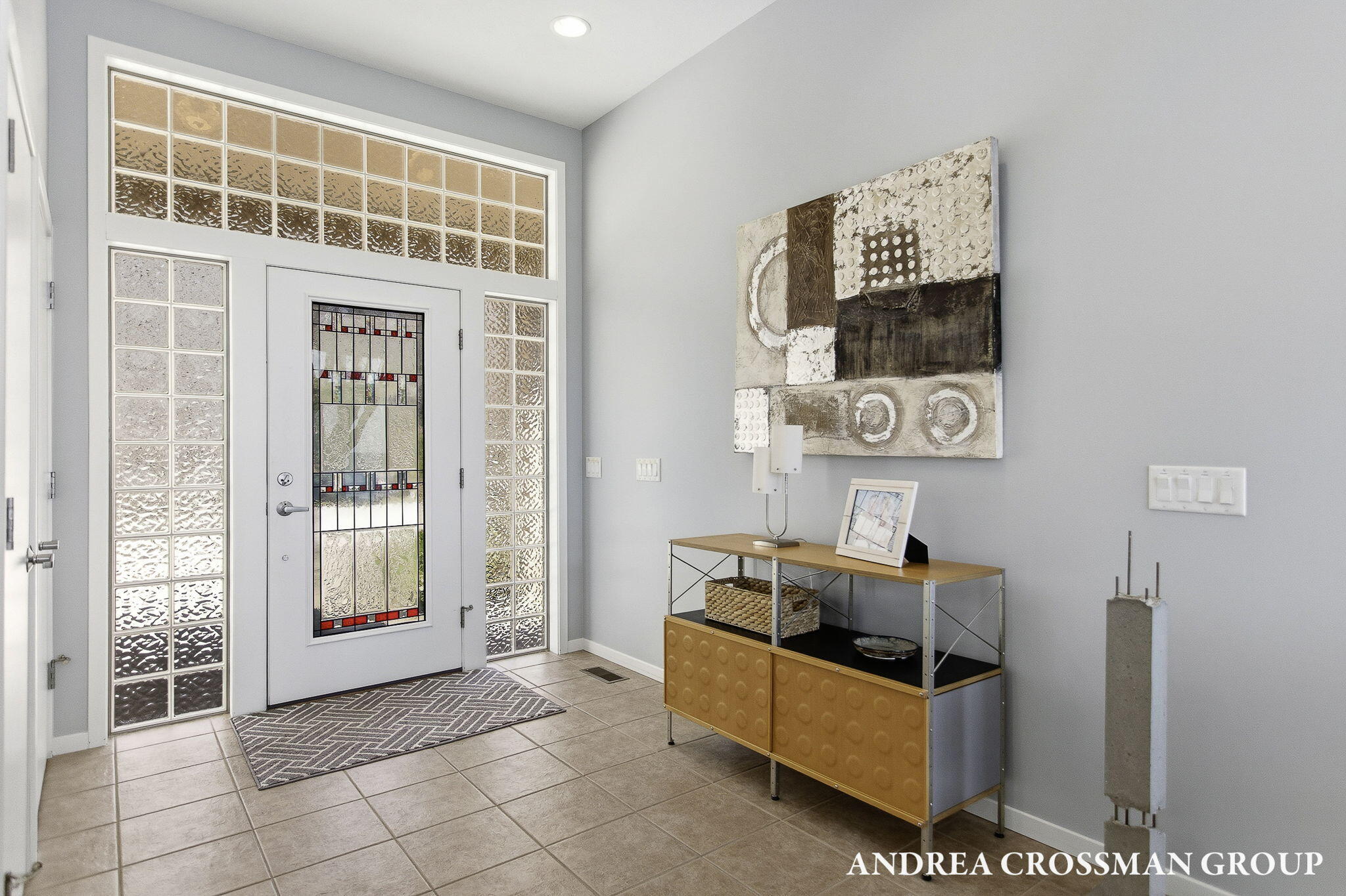 6129 Lakeshore Avenue