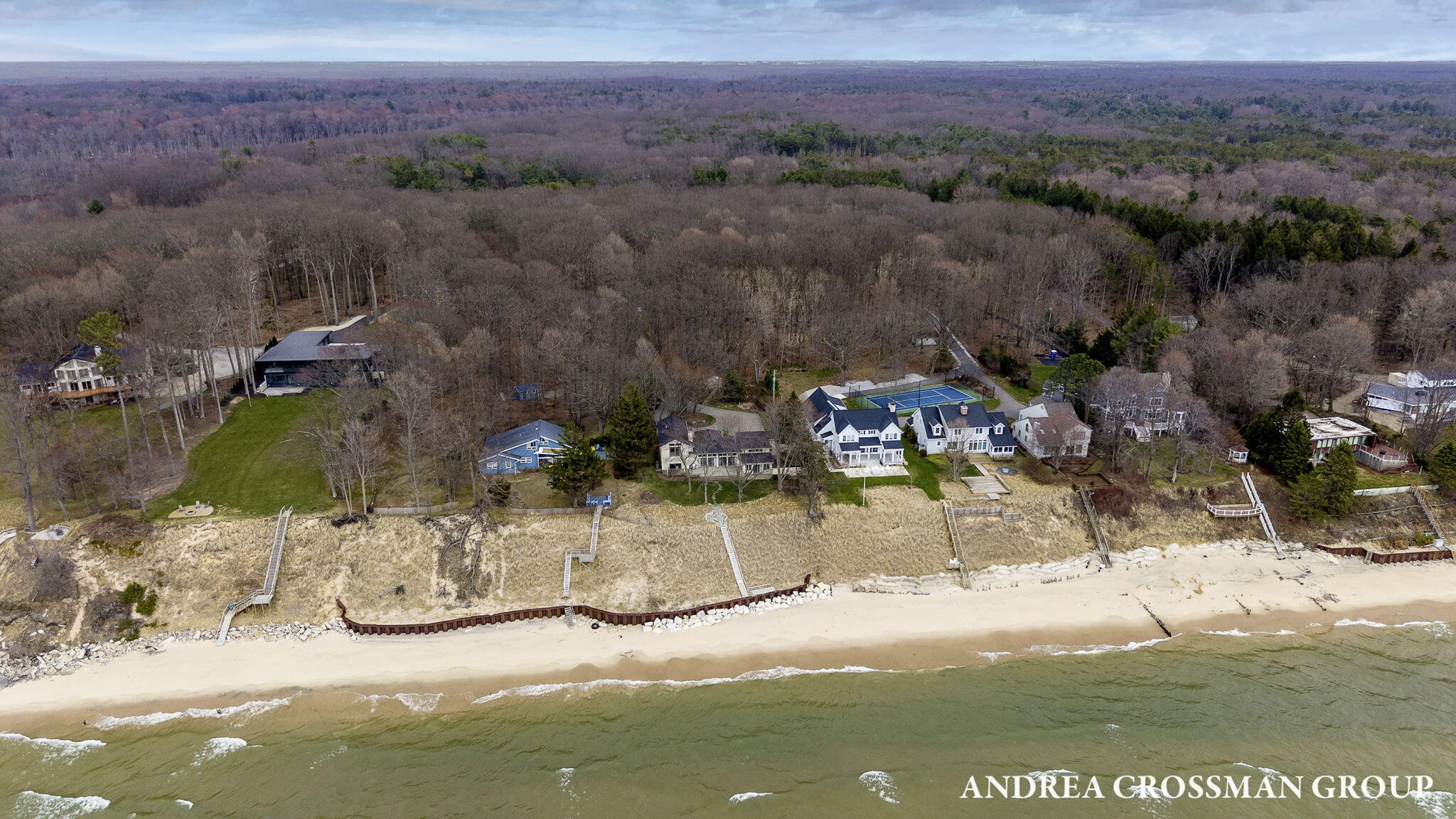 6129 Lakeshore Avenue