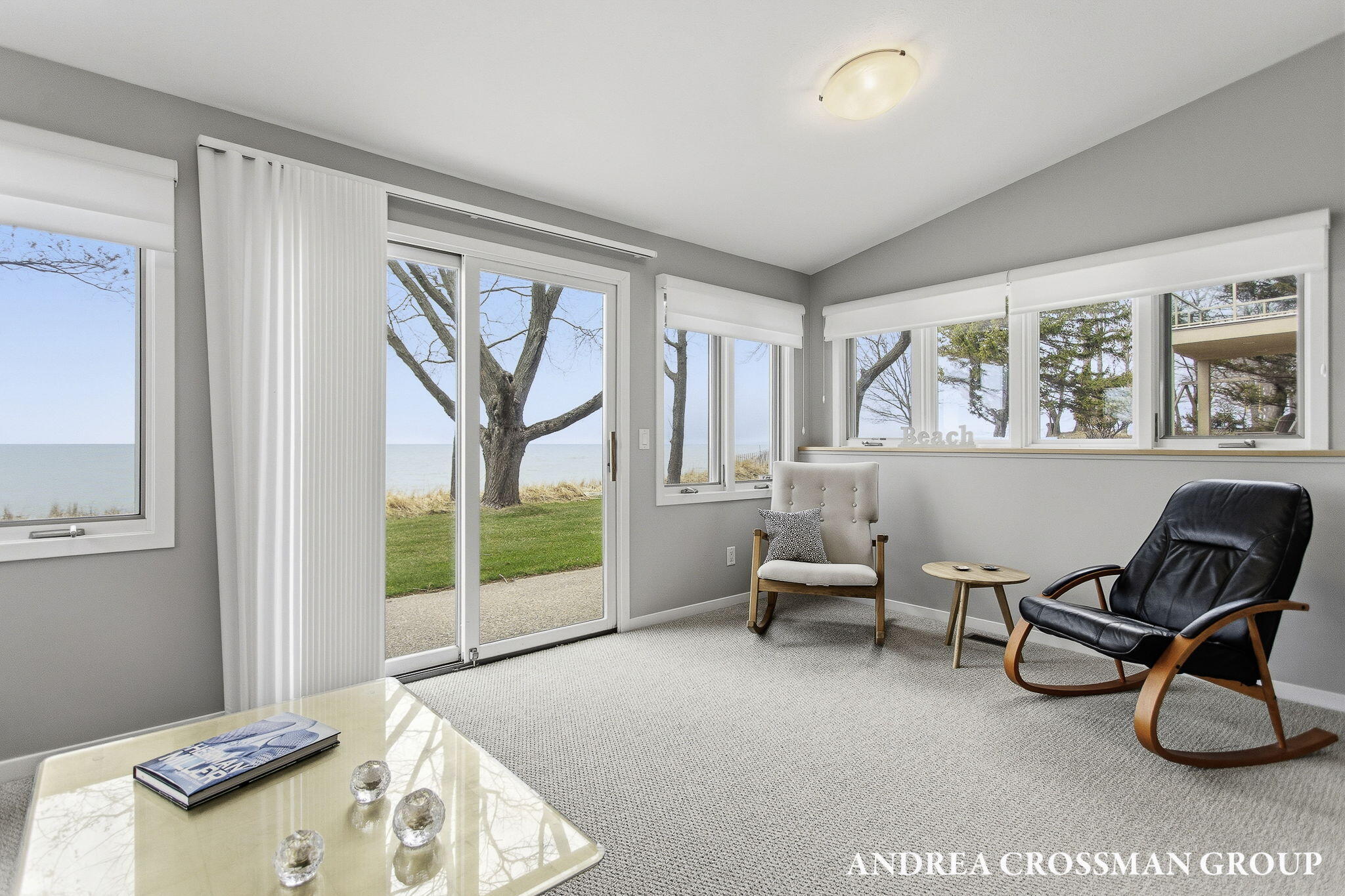 6129 Lakeshore Avenue