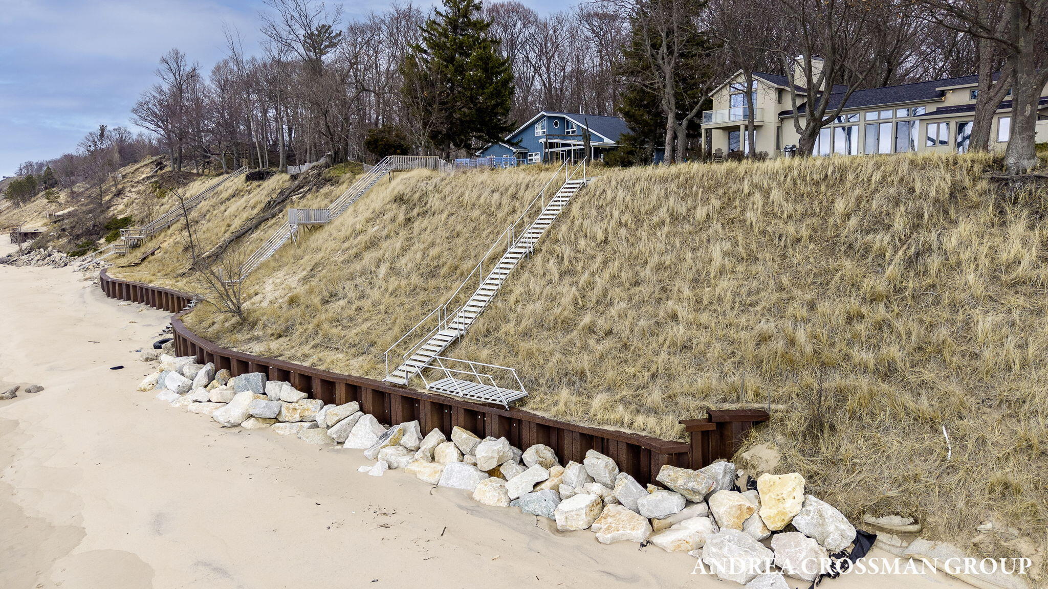 6129 Lakeshore Avenue