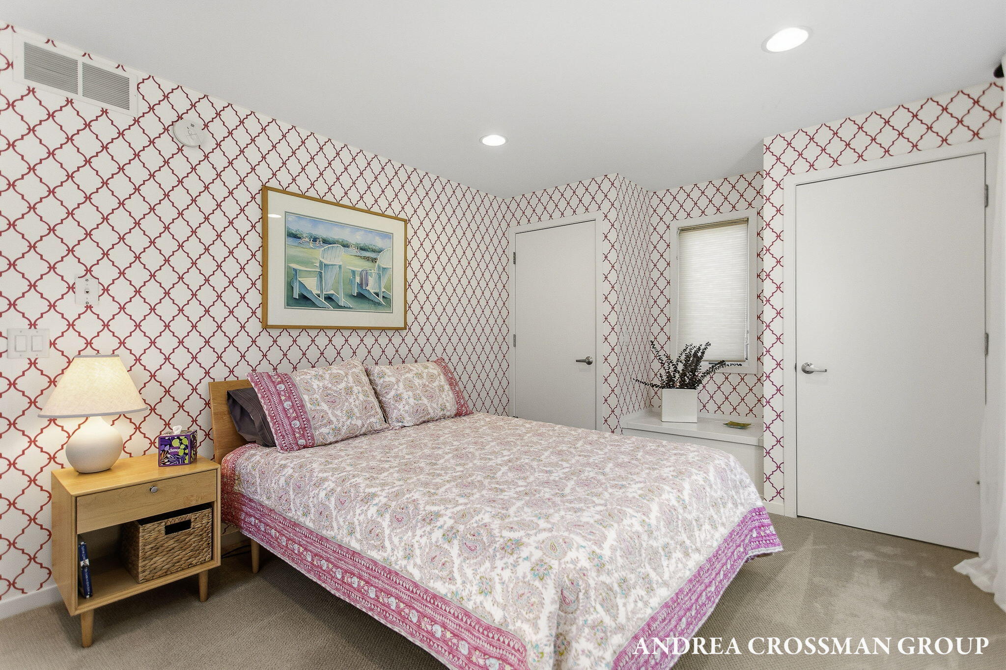 6129 Lakeshore Avenue