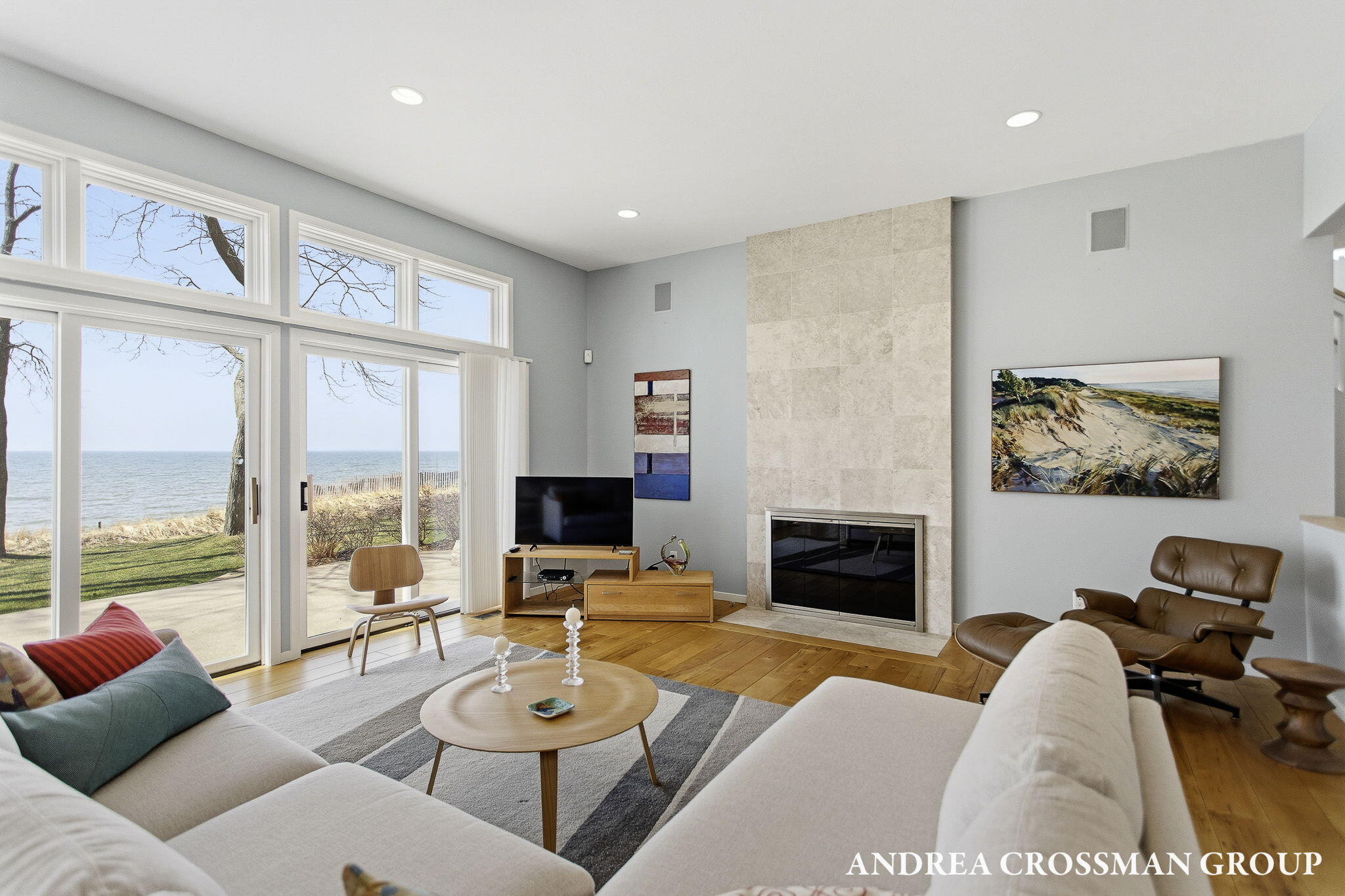 6129 Lakeshore Avenue