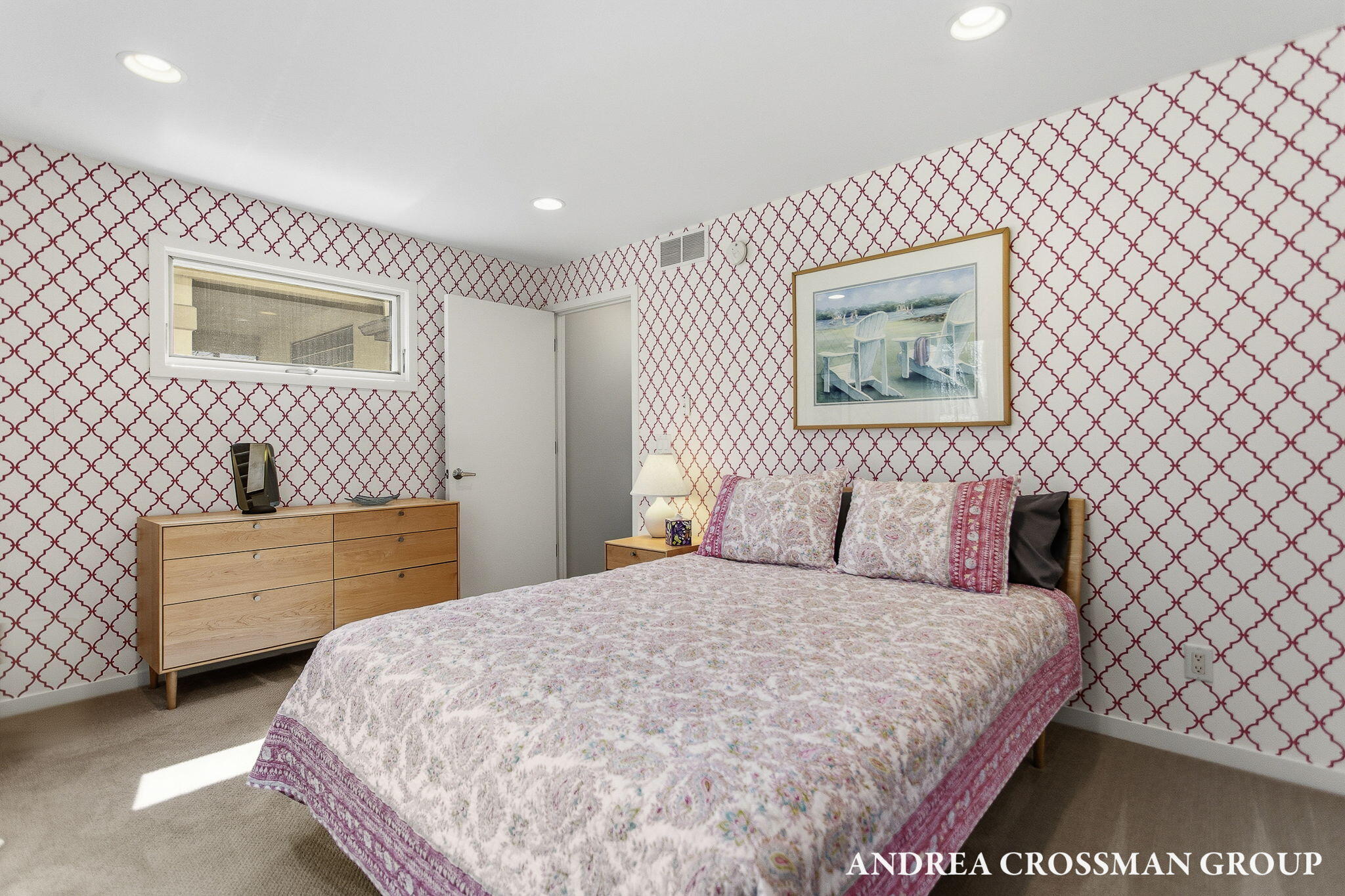 6129 Lakeshore Avenue