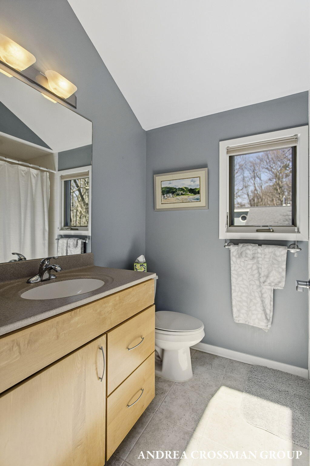 6129 Lakeshore Avenue