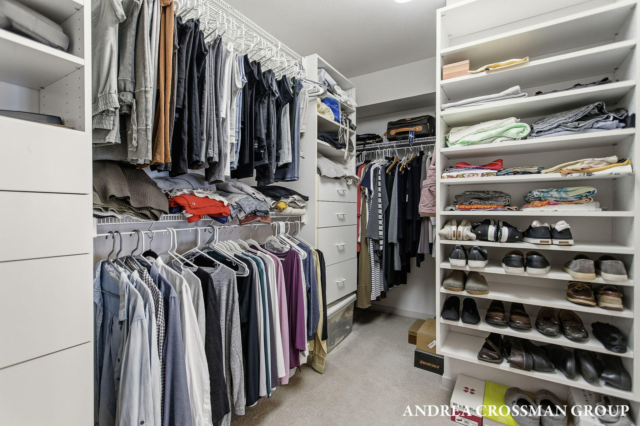 6129 Lakeshore Avenue