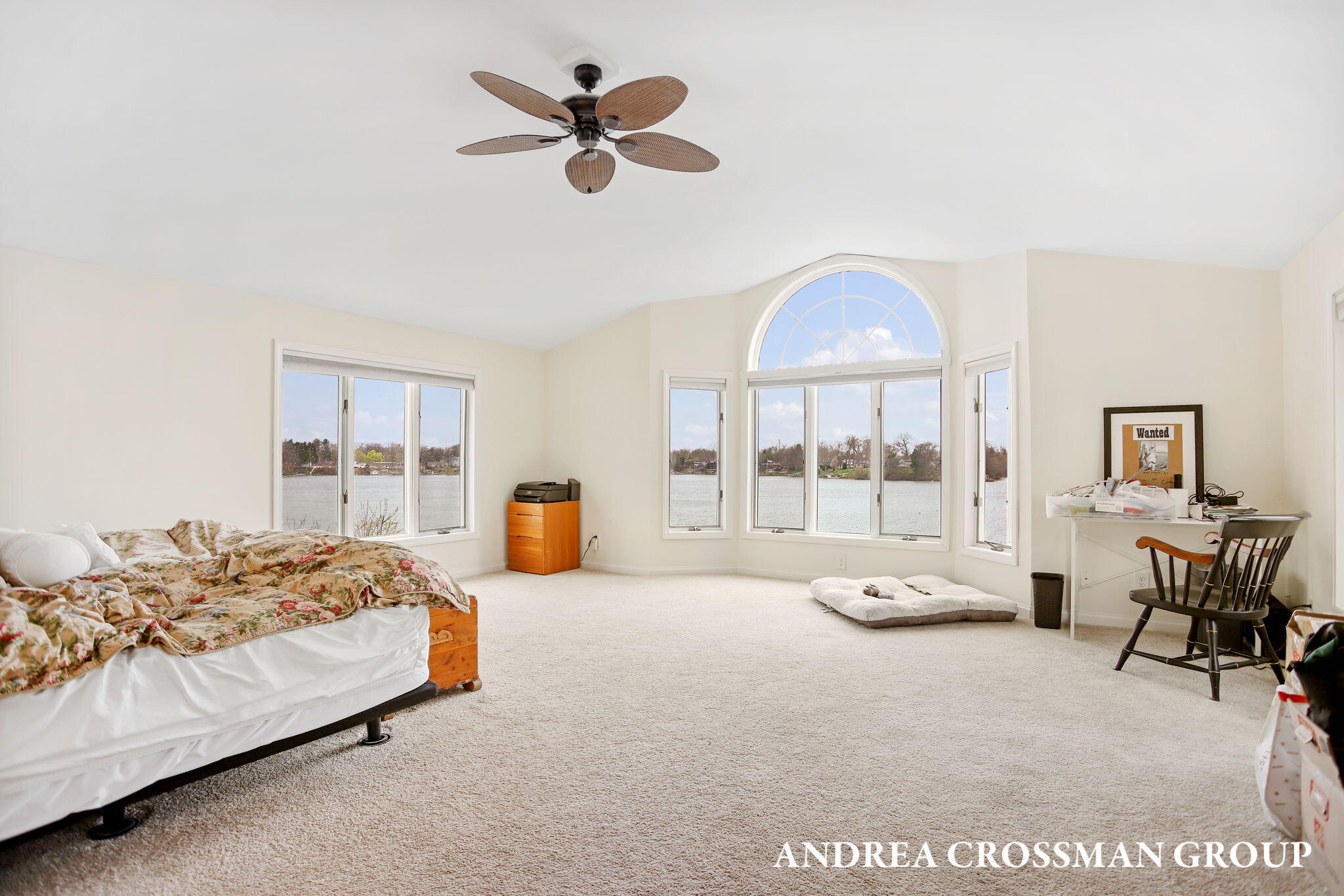 567 Breezy Bluff Street