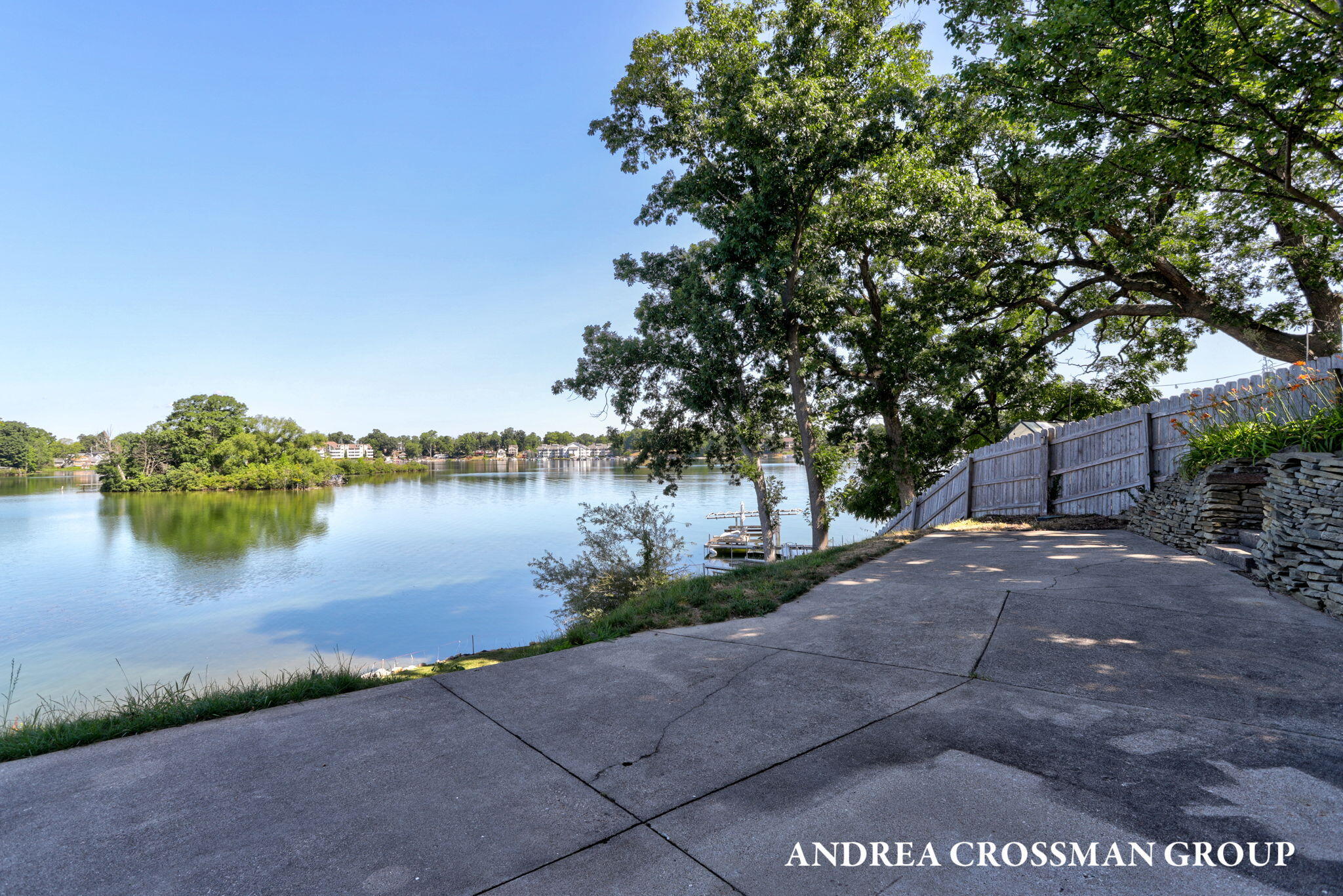 567 Breezy Bluff Street