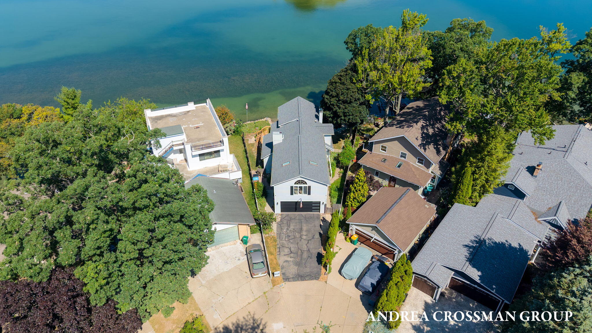 567 Breezy Bluff Street