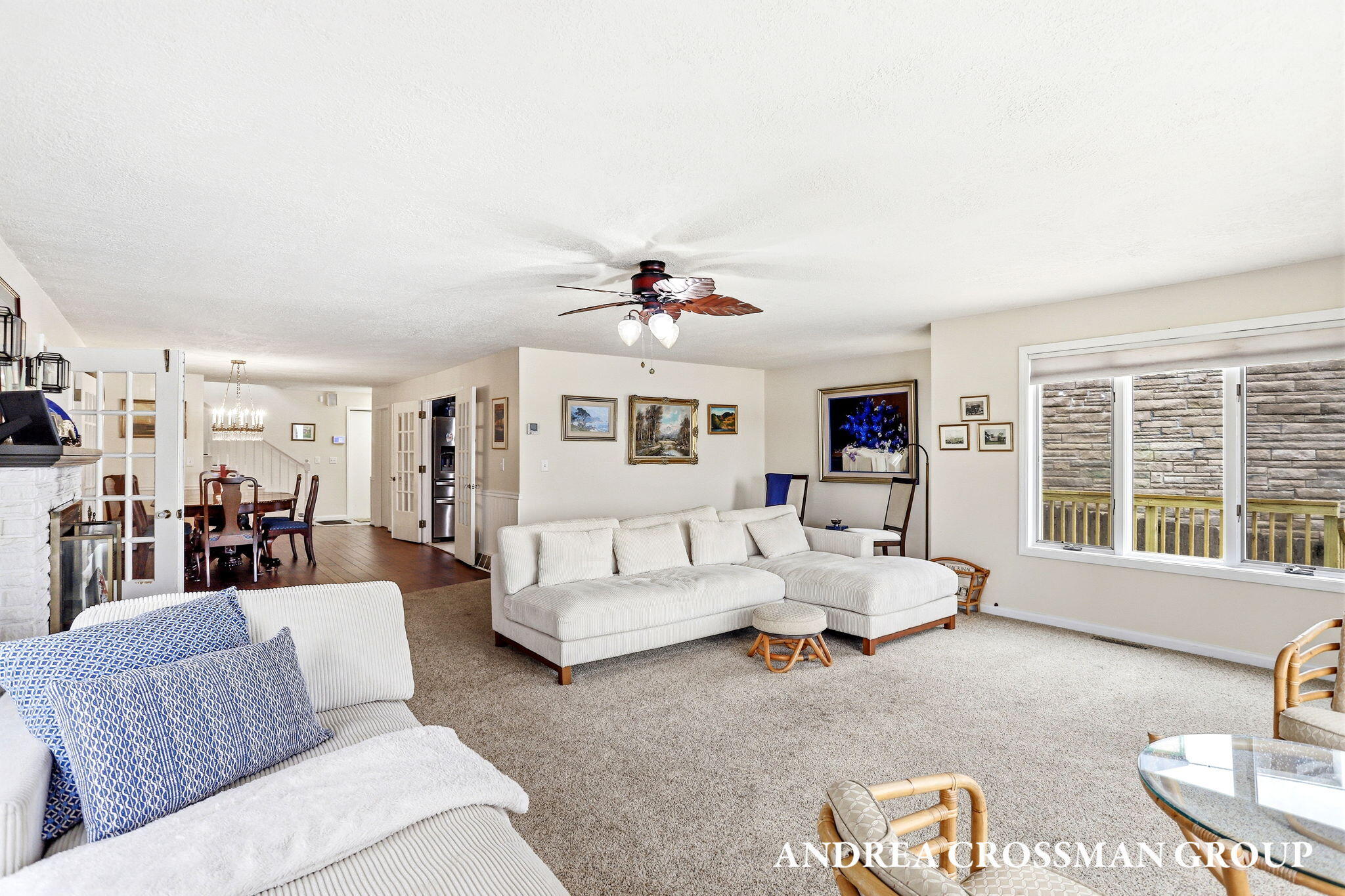 567 Breezy Bluff Street