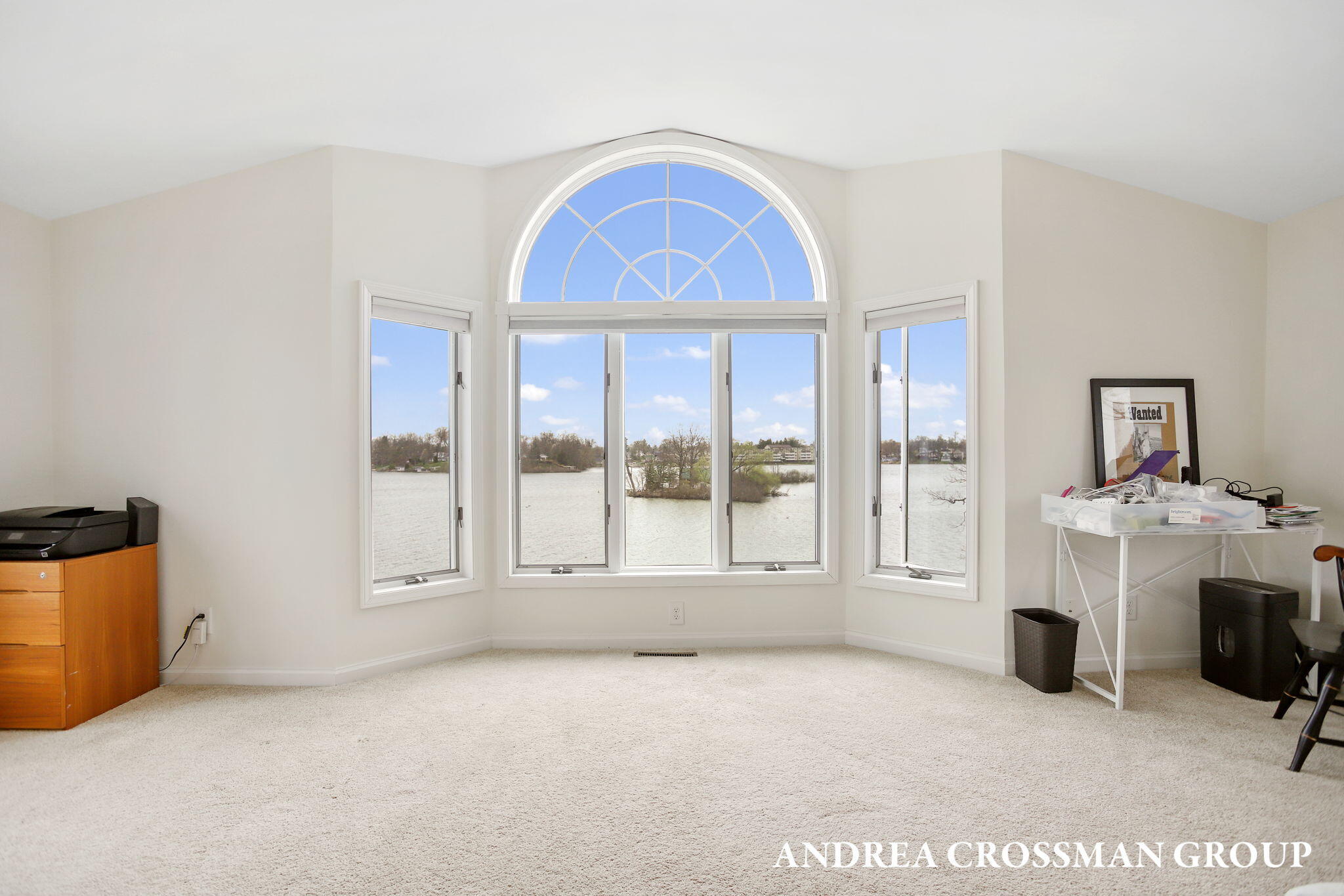 567 Breezy Bluff Street