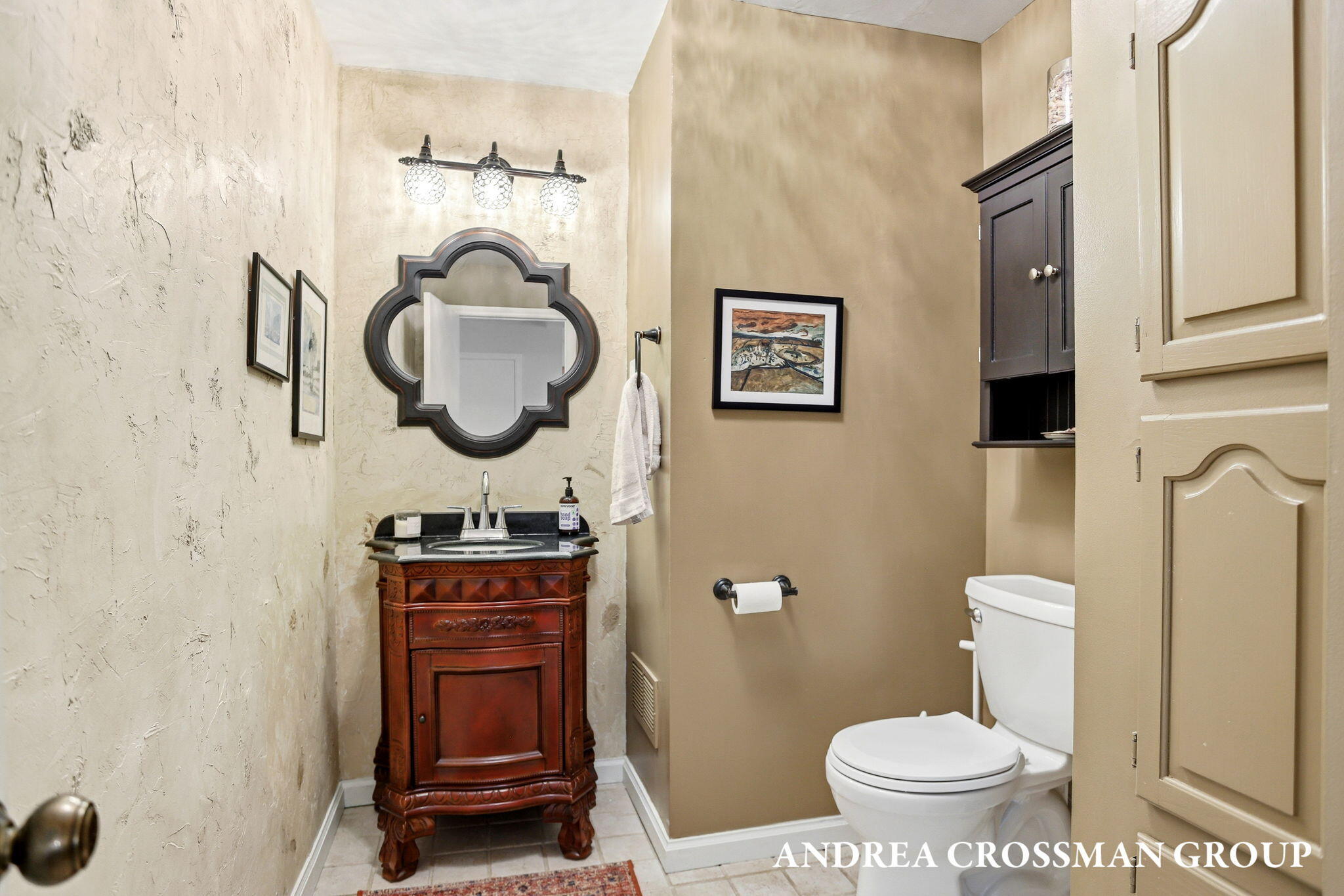 567 Breezy Bluff Street