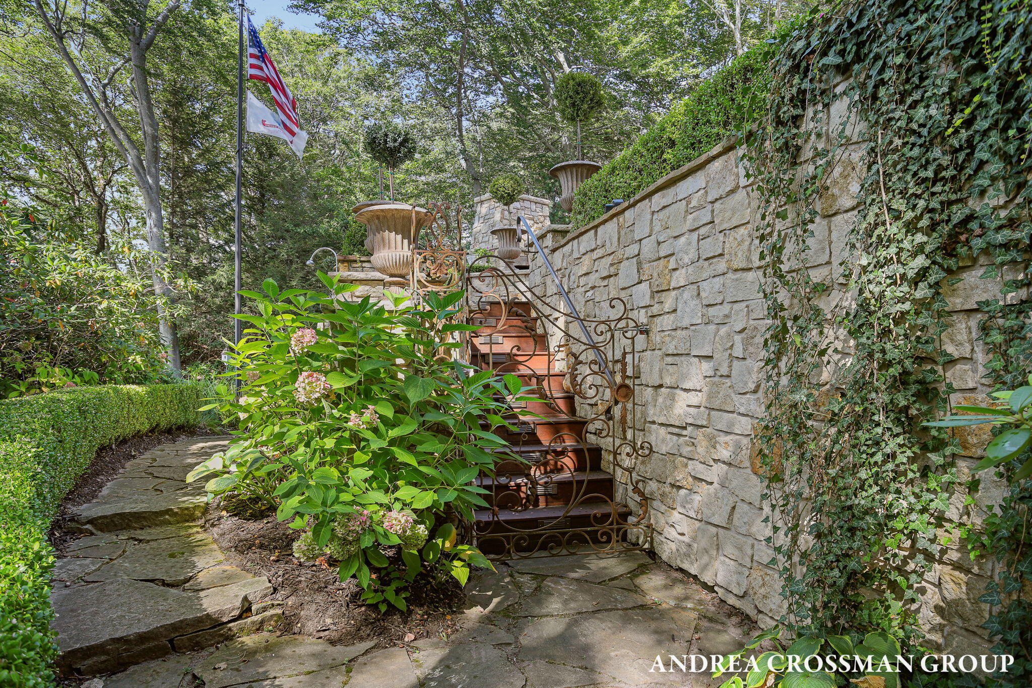 4076 Fiddlers Way