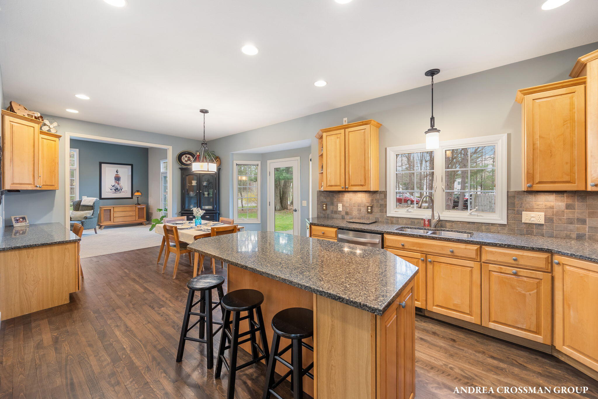 14887 Riverside Trail