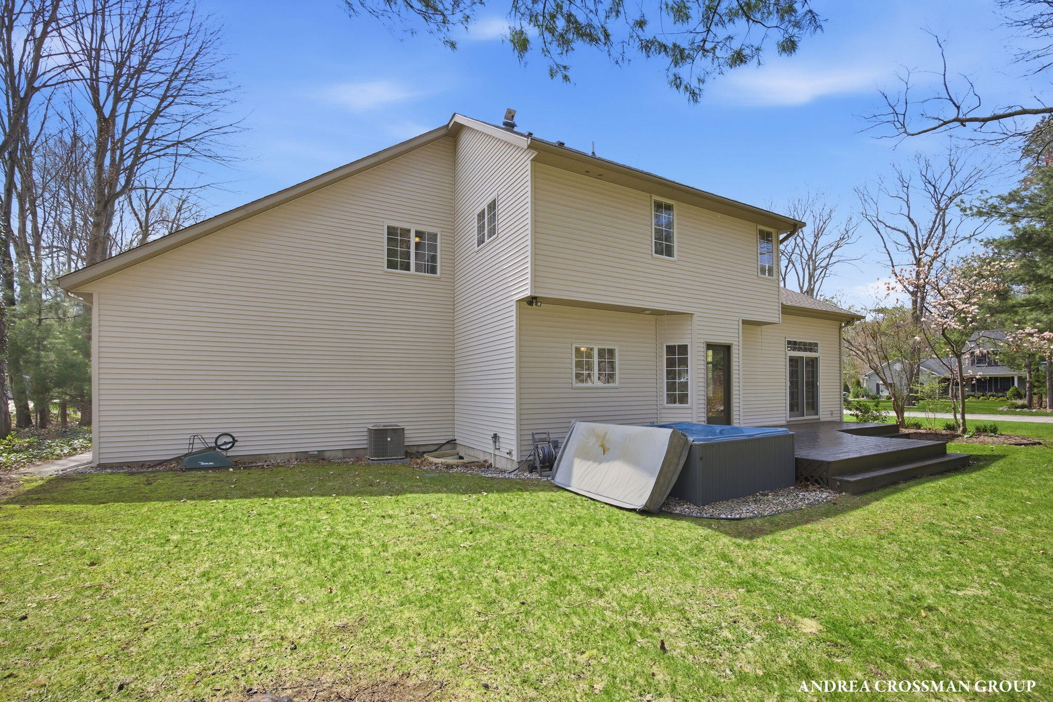 14887 Riverside Trail